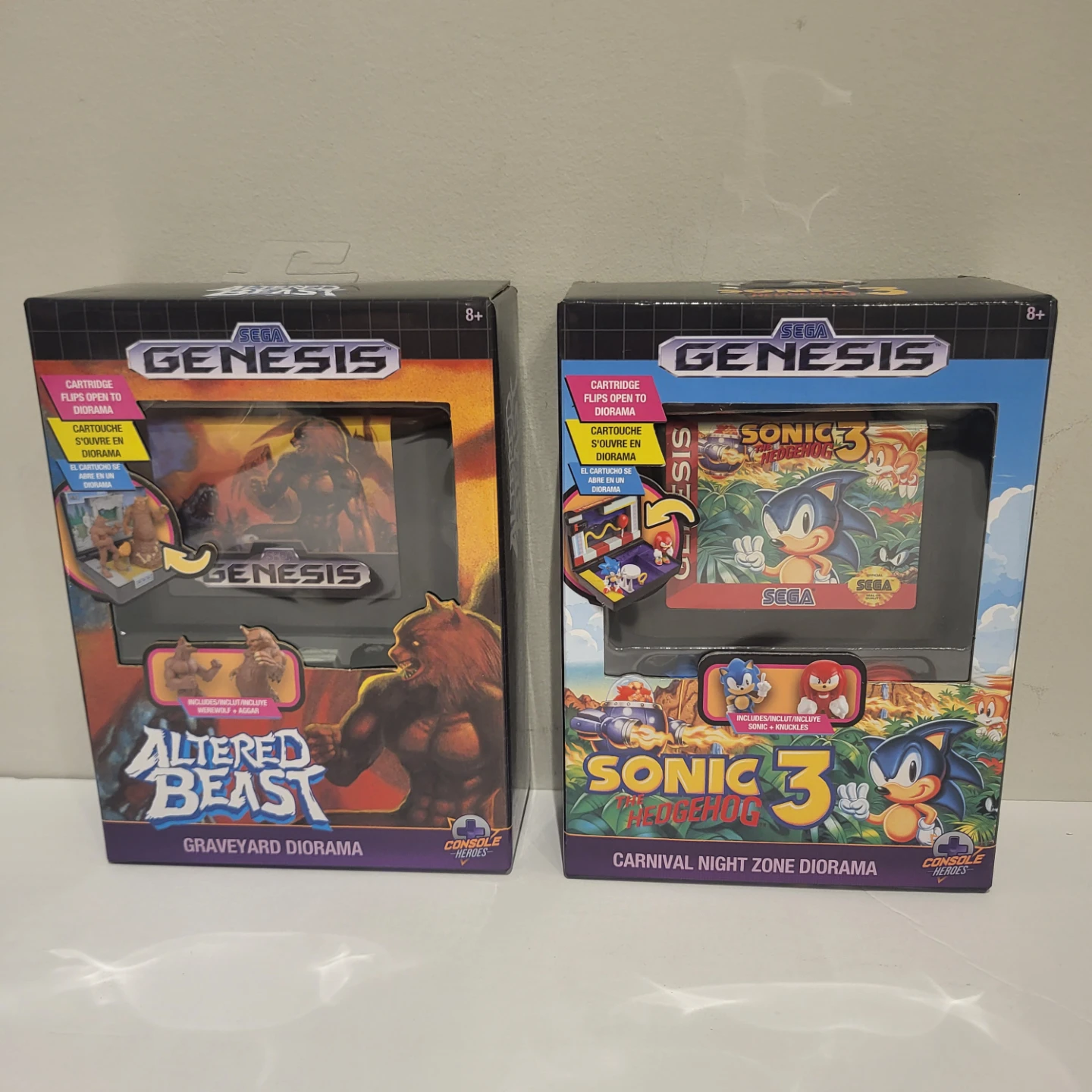 Sega Genesis Console Heroes Diorama Set (2 Pack)