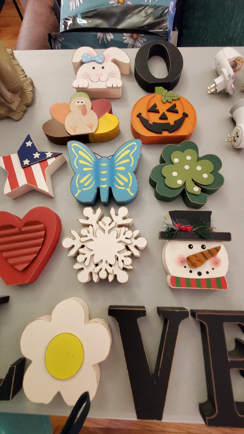 Seasonal Interchangeable Wood Decor Set - photo 2
