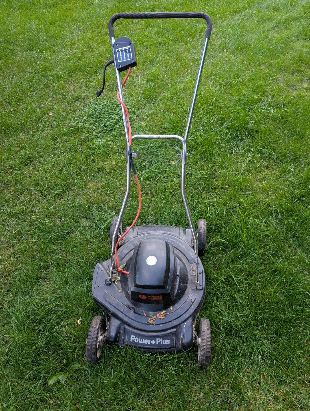 Black & Decker Power+Plus Electric Lawn Mower - photo 2