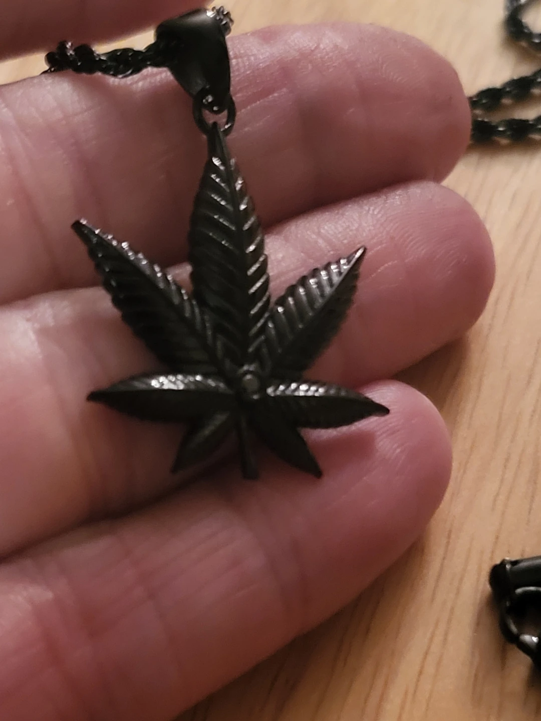 Villains Spirit Leaf Rope Chain Necklace - photo 5