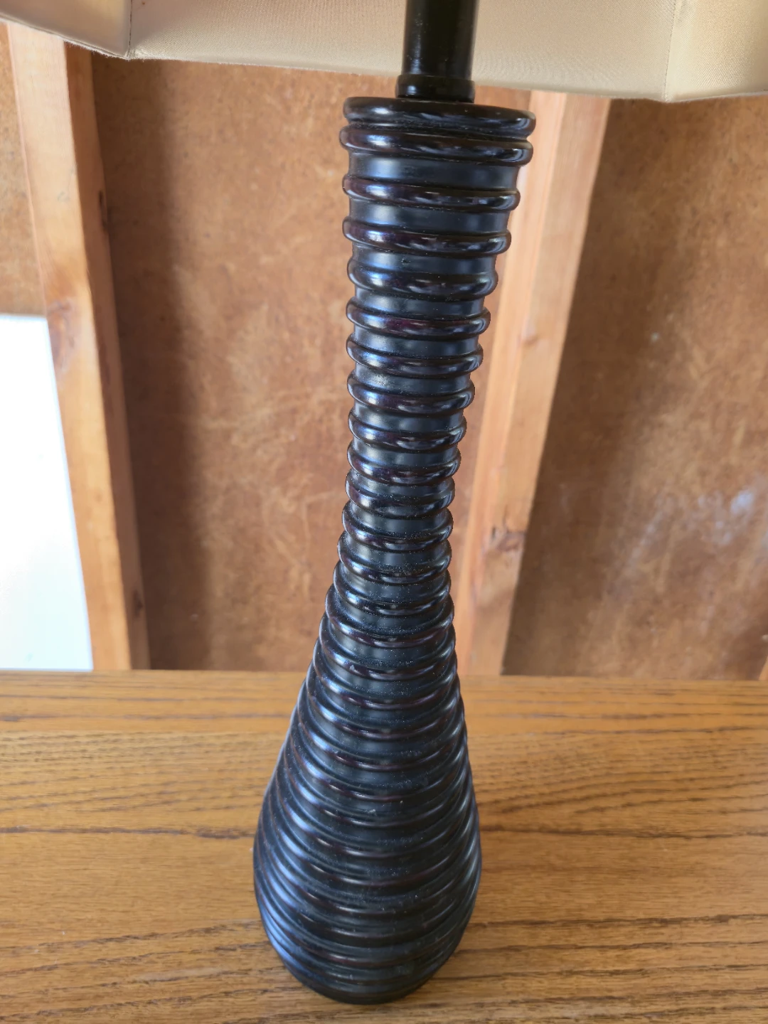 Modern Black Ribbed Table Lamp w/ Ivory Square Shade - photo 4