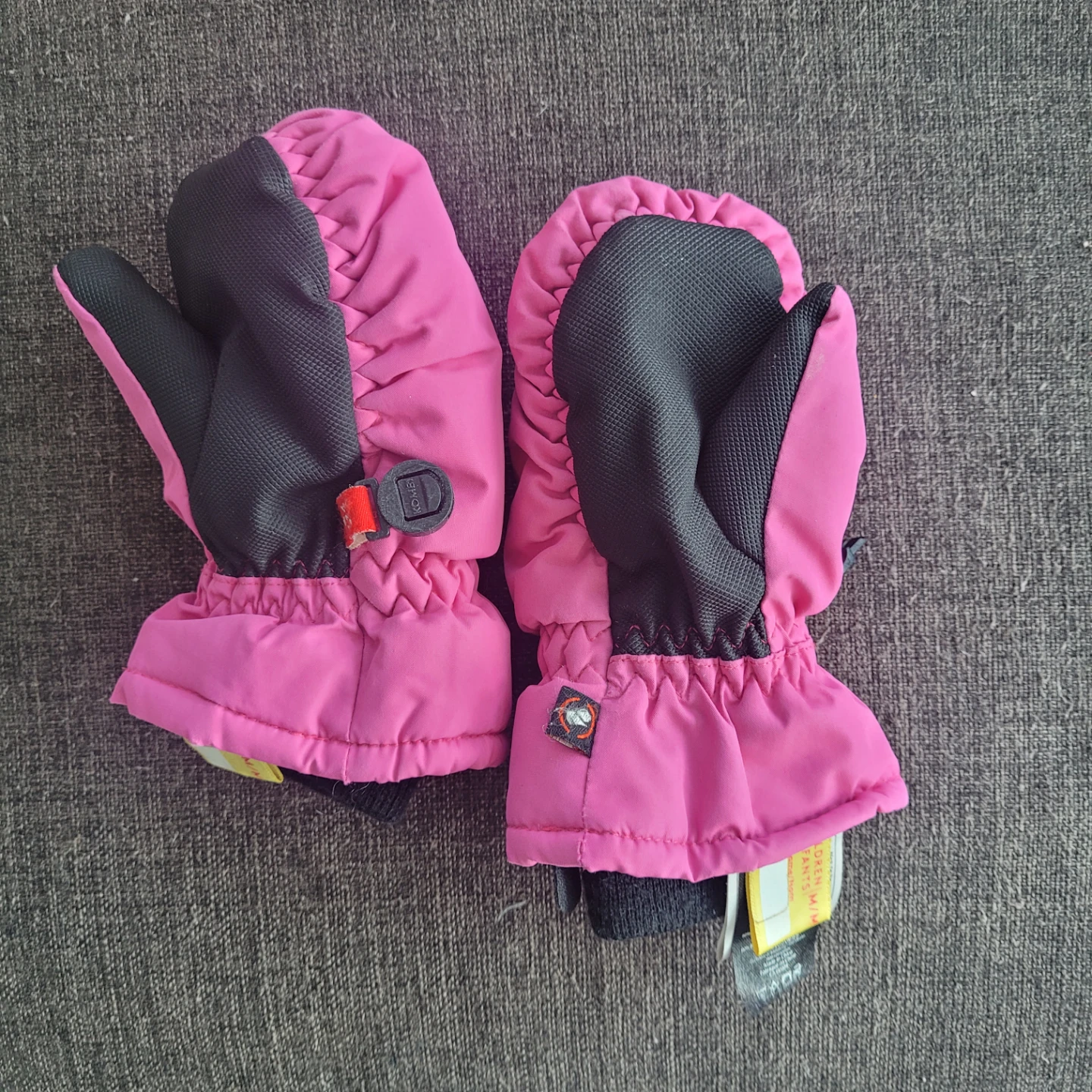 Kombi Pink Mittens