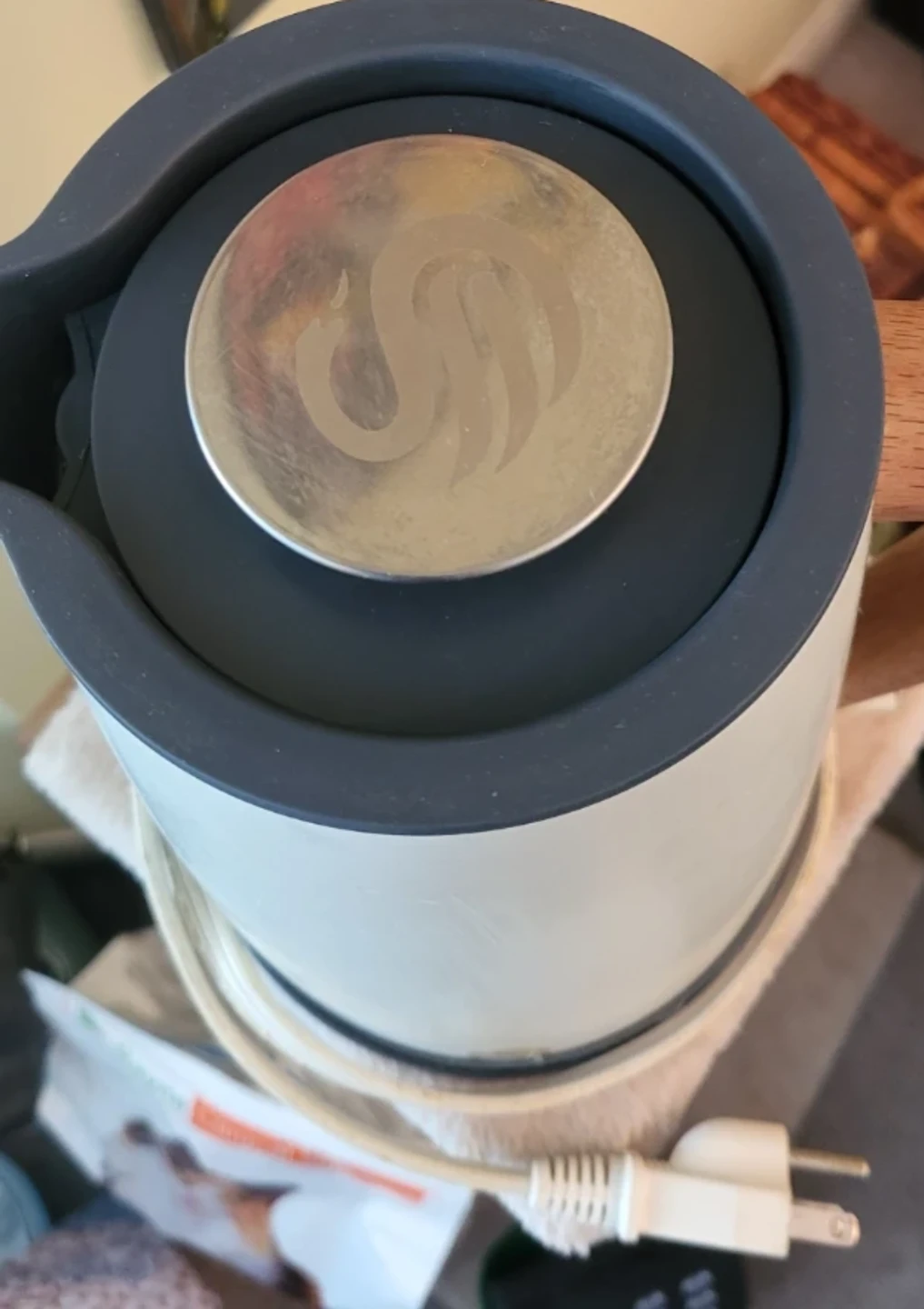 Swan Nordic Electric Kettle - Cream - photo 2