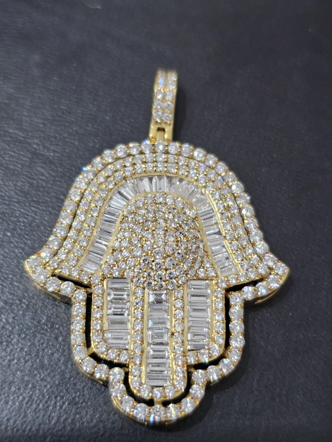 Gold Hamsa Pendant with Baguette and Round Diamonds - photo 4