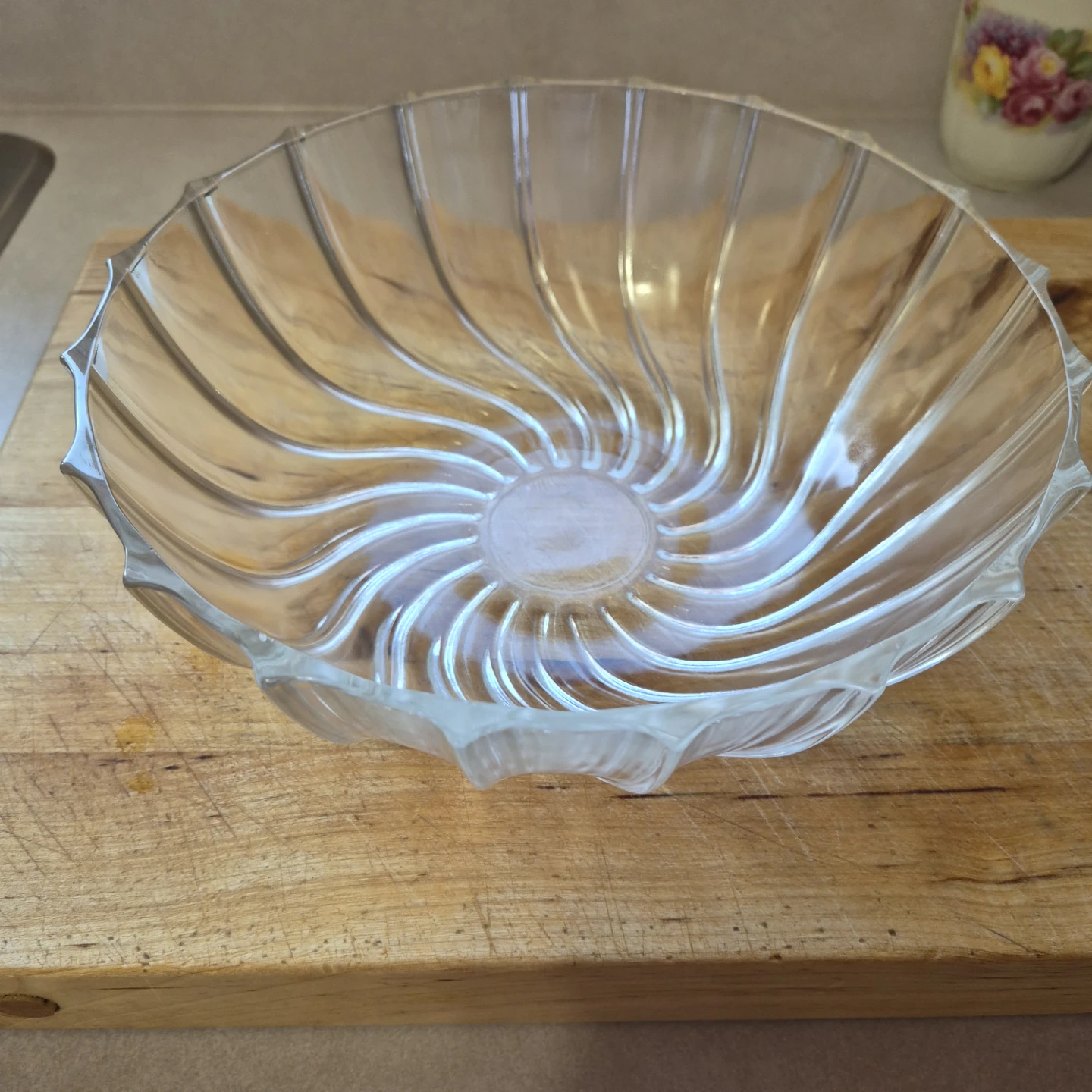 Vintage Scalloped Swirl Pattern Serving Bowl