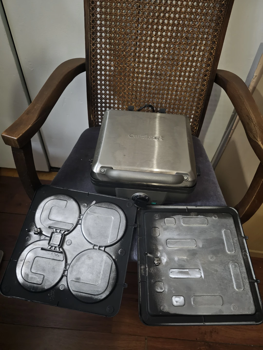 Cuisinart 3-in-1 Waffle & Griddle Maker - photo 3