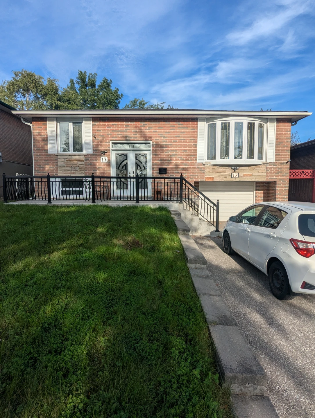 2-Bedroom Walkout Basement Apartment, All-Inclusive & Private