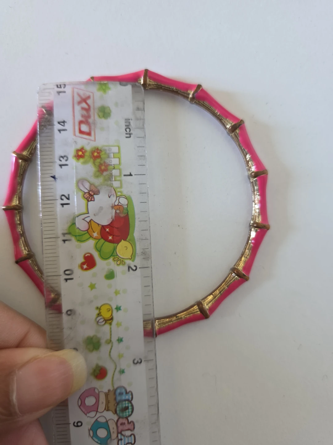 🏈 Hot pink enamel metal bangle - photo 3