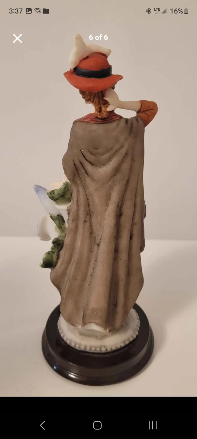 Vintage Porcelain Lady Figurine - photo 5