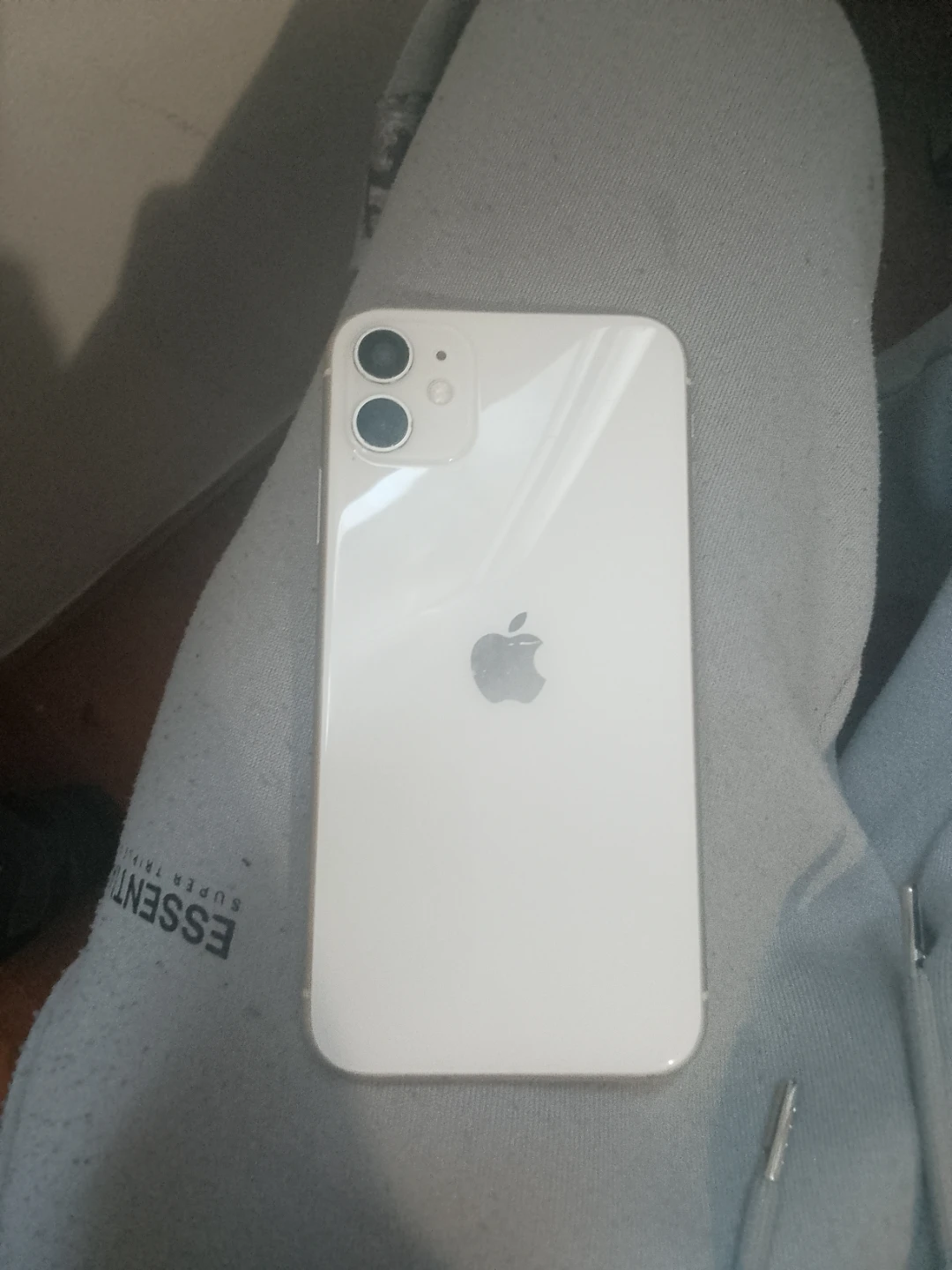 Apple iPhone 11 White