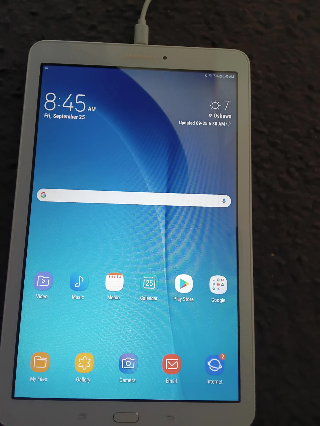 Samsung Galaxy Tab E - photo 2