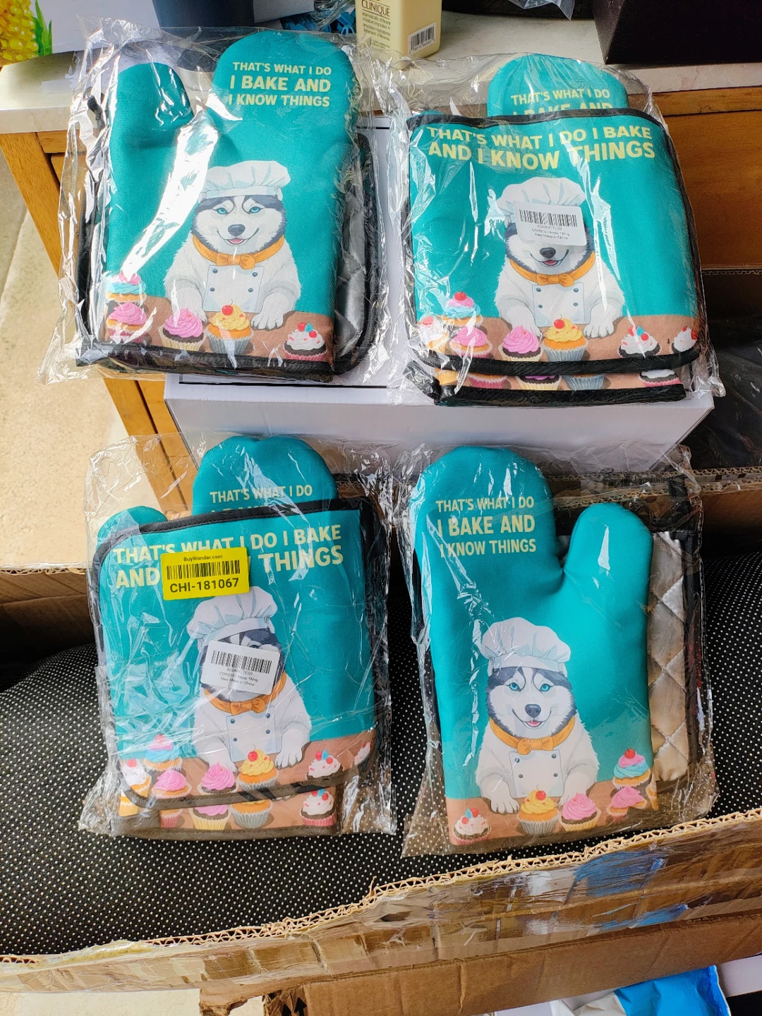 Funny Oven Mitt & Pot Holder Set, Kitchen Gifts for Dog Lovers