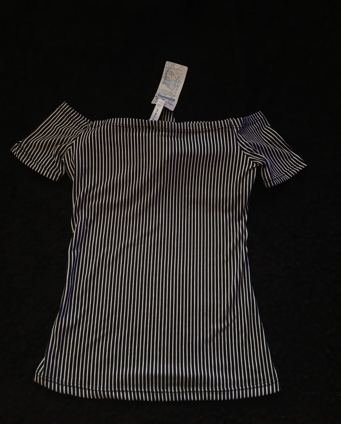 (Brand New)Chica Chic Striped Off-Shoulder Top - photo 3