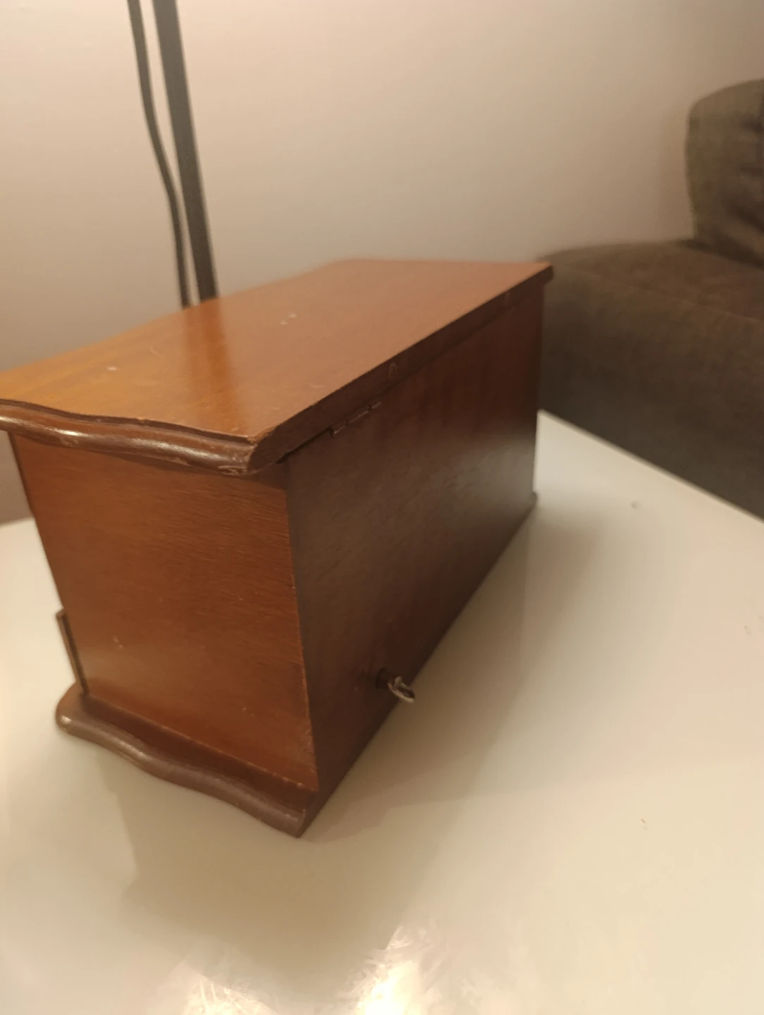 Retro Wooden  musical  Jewelry Box – Gold Velvet Interior - photo 5