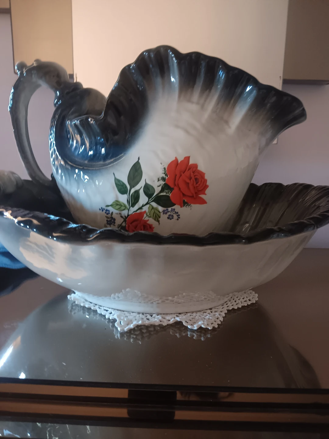 Vintage Wash Basin and Pitcher Set