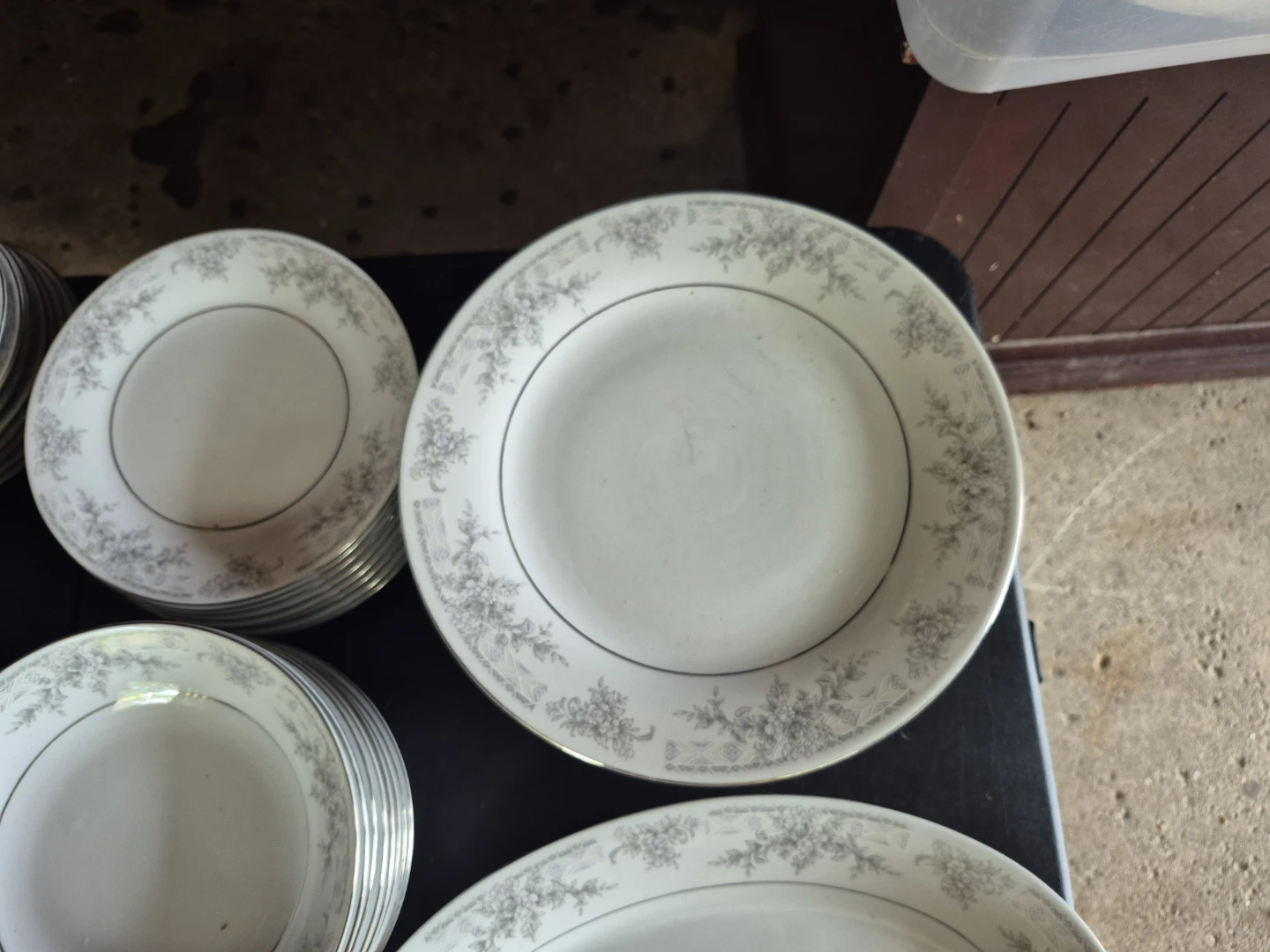 Vintage Floral Fine China Dinnerware Set - photo 2