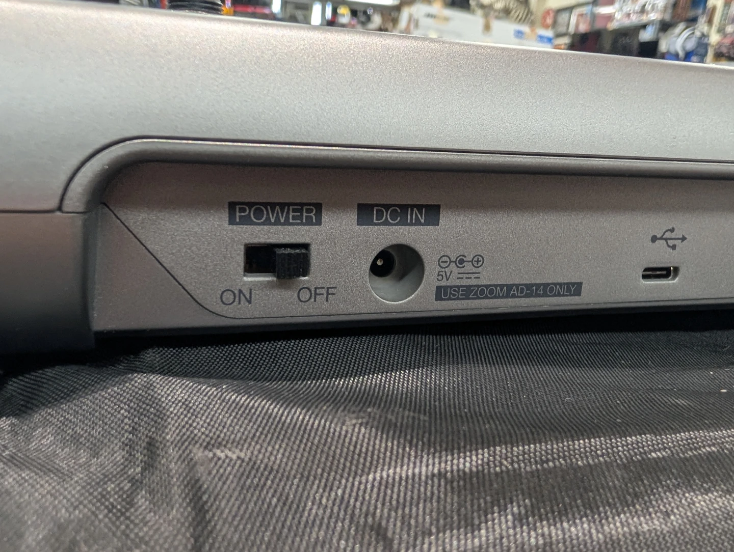 Zoom PodTrak P8 Podcast Recorder - photo 4