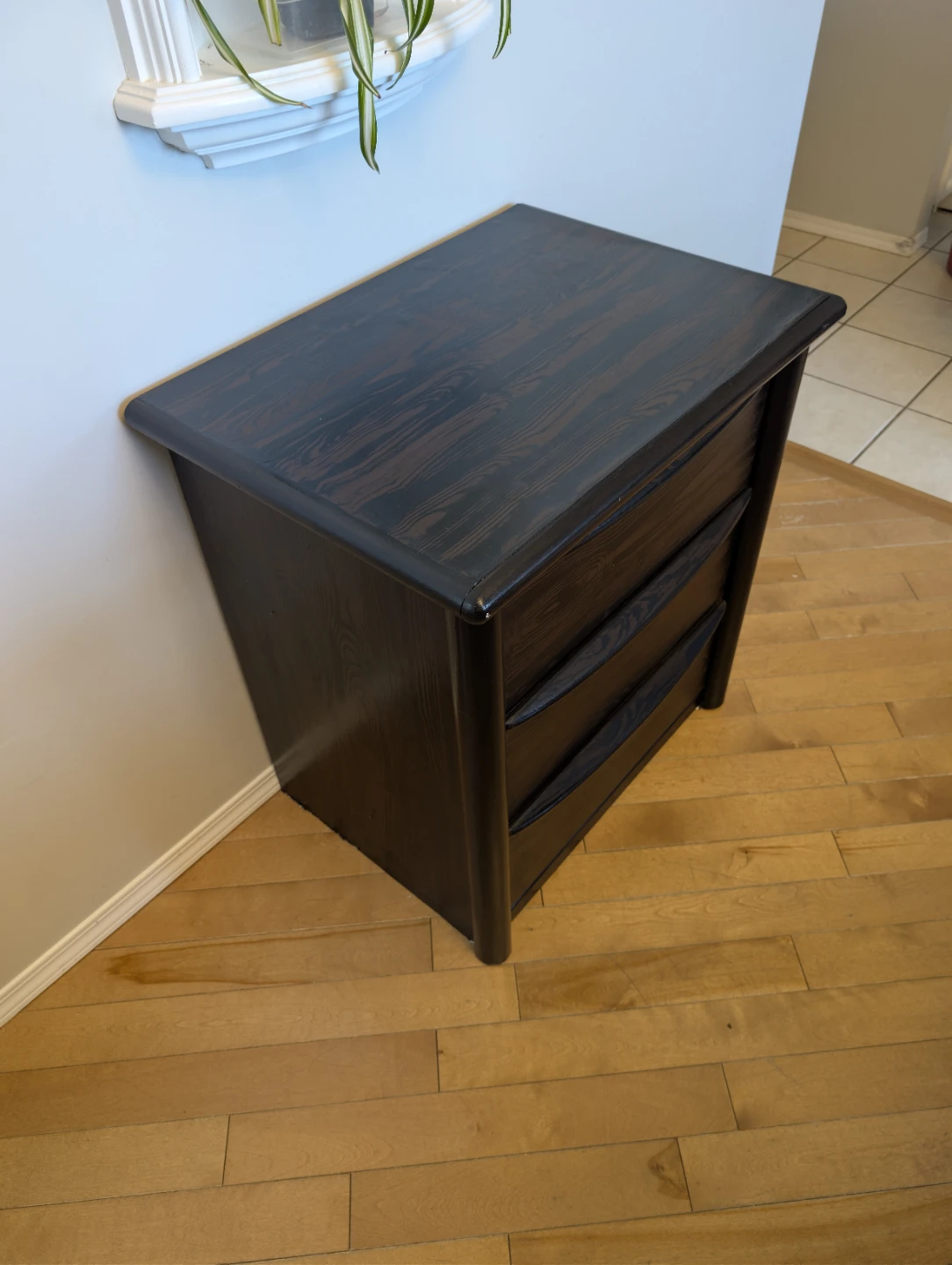 Palliser Dark Wood grain 3-Drawer Nightstand - photo 2