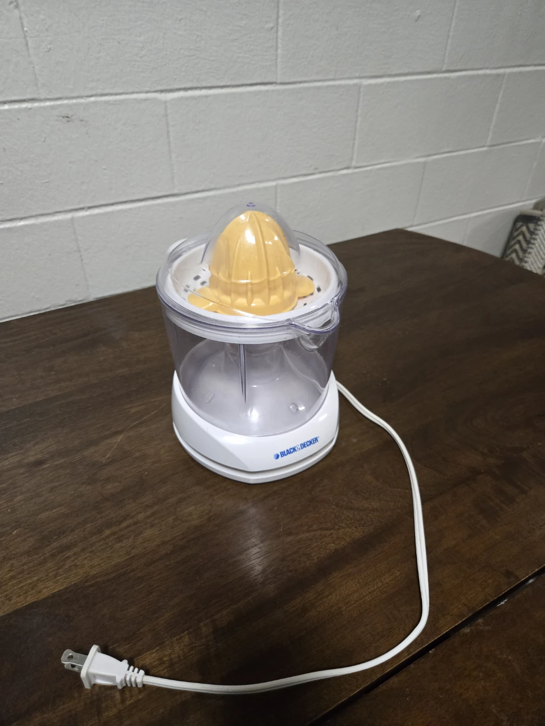 Black & Decker Electric Citrus Juicer - photo 3