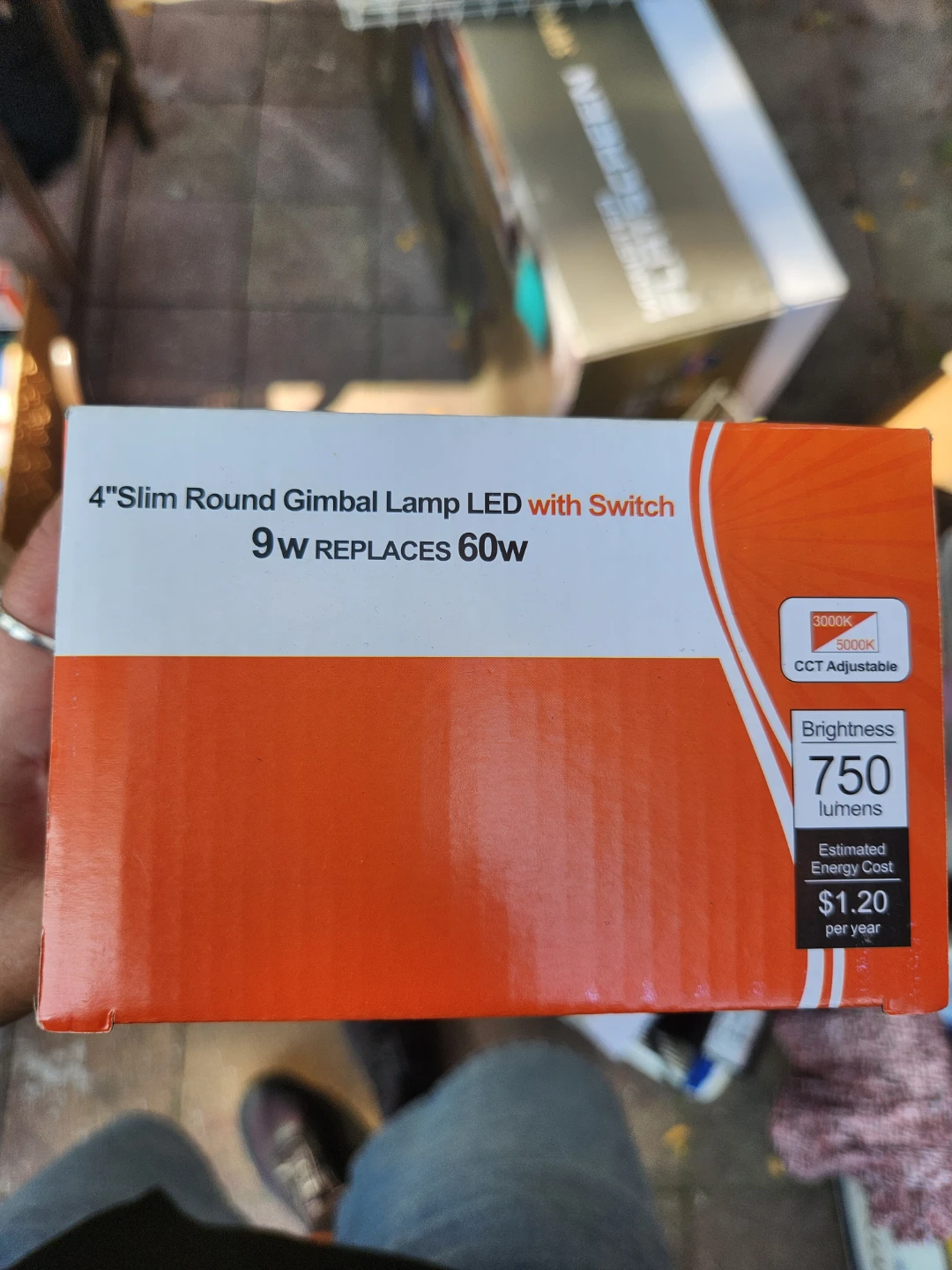 6 x 4" Slim Round LED Gimbal Lamp - photo 3