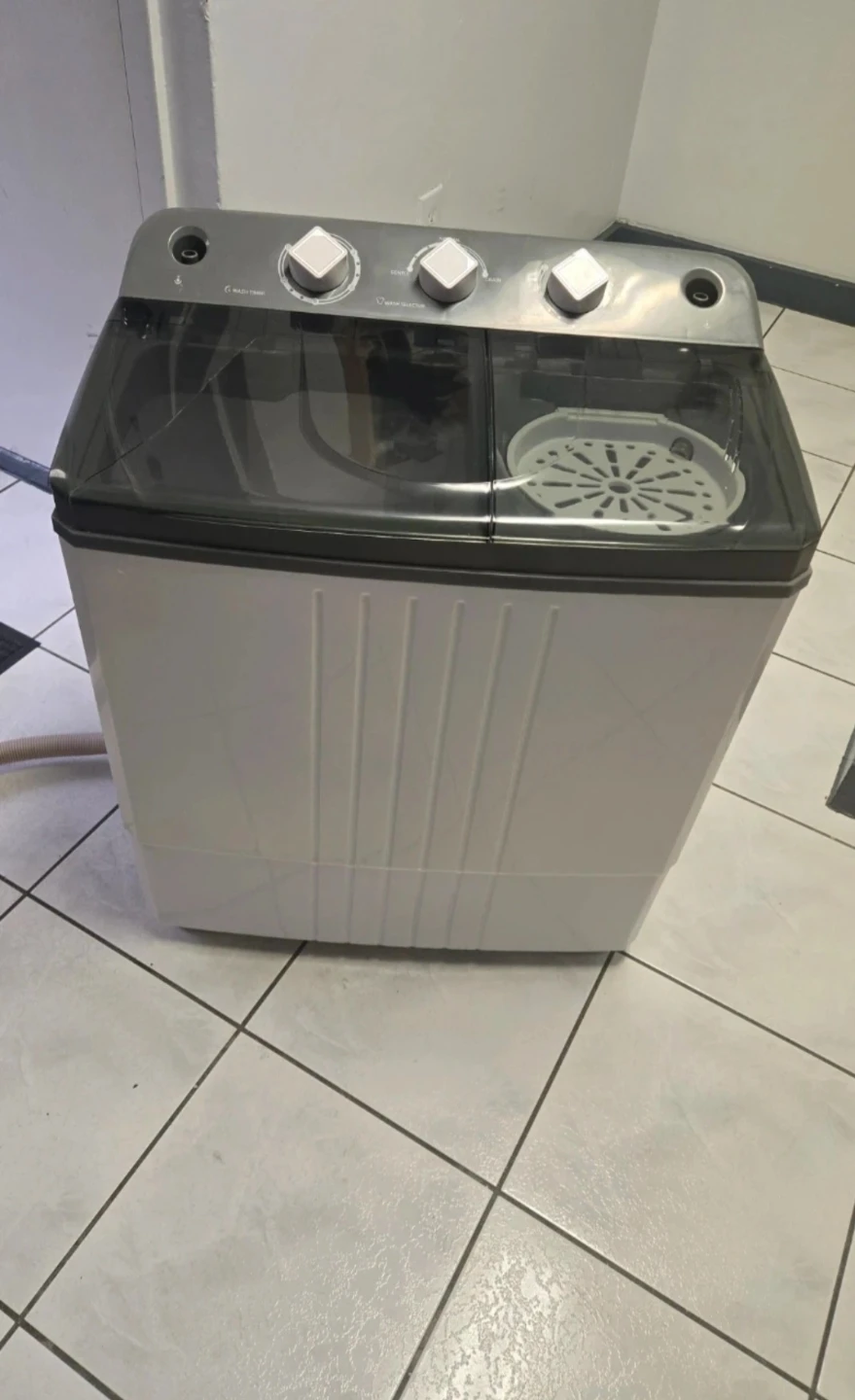 Like new 20lb Washing machine +dryer works great - photo 2