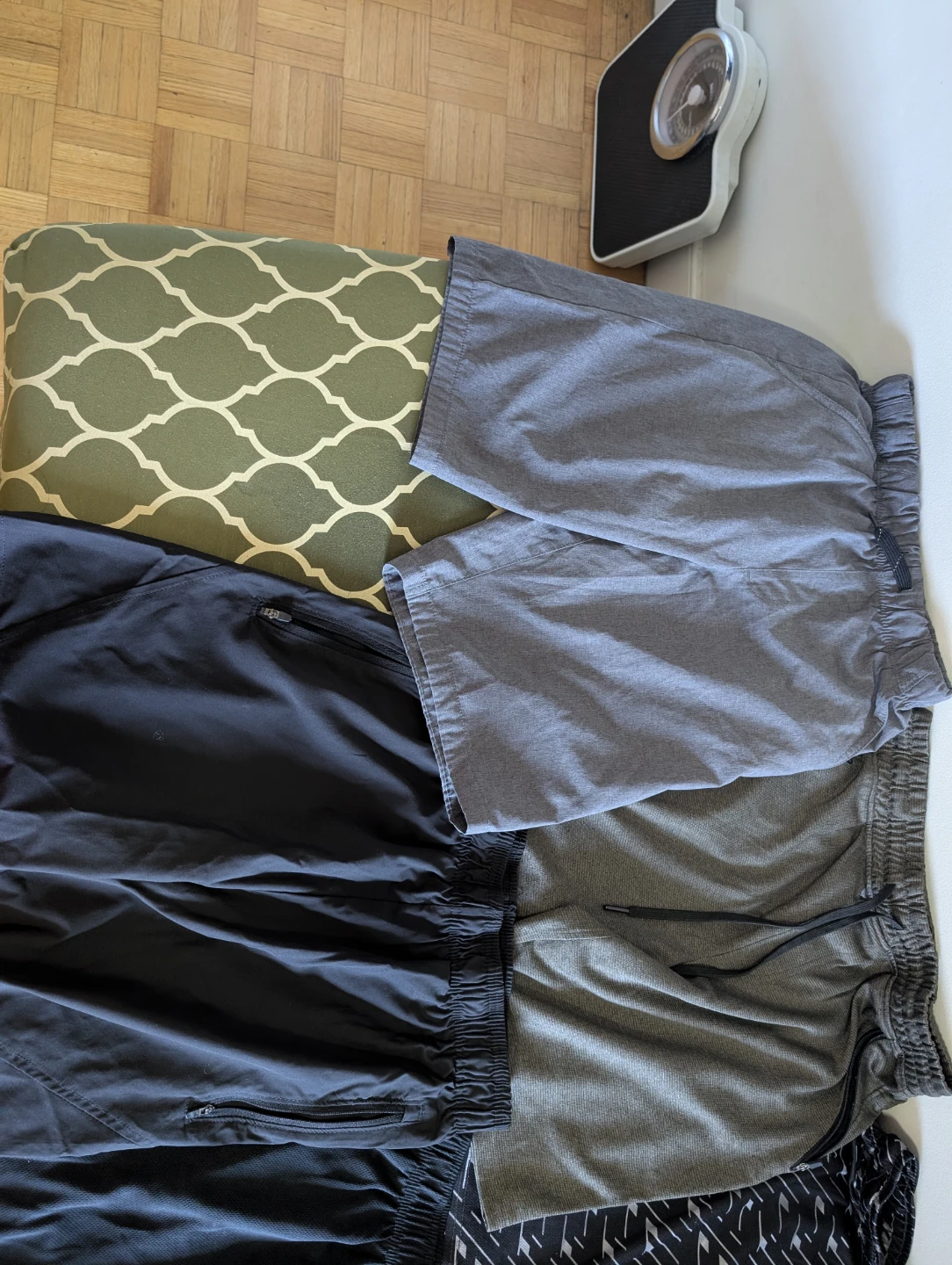 Lot of 11 Athletic Shorts  for 10-12 yr old - photo 5