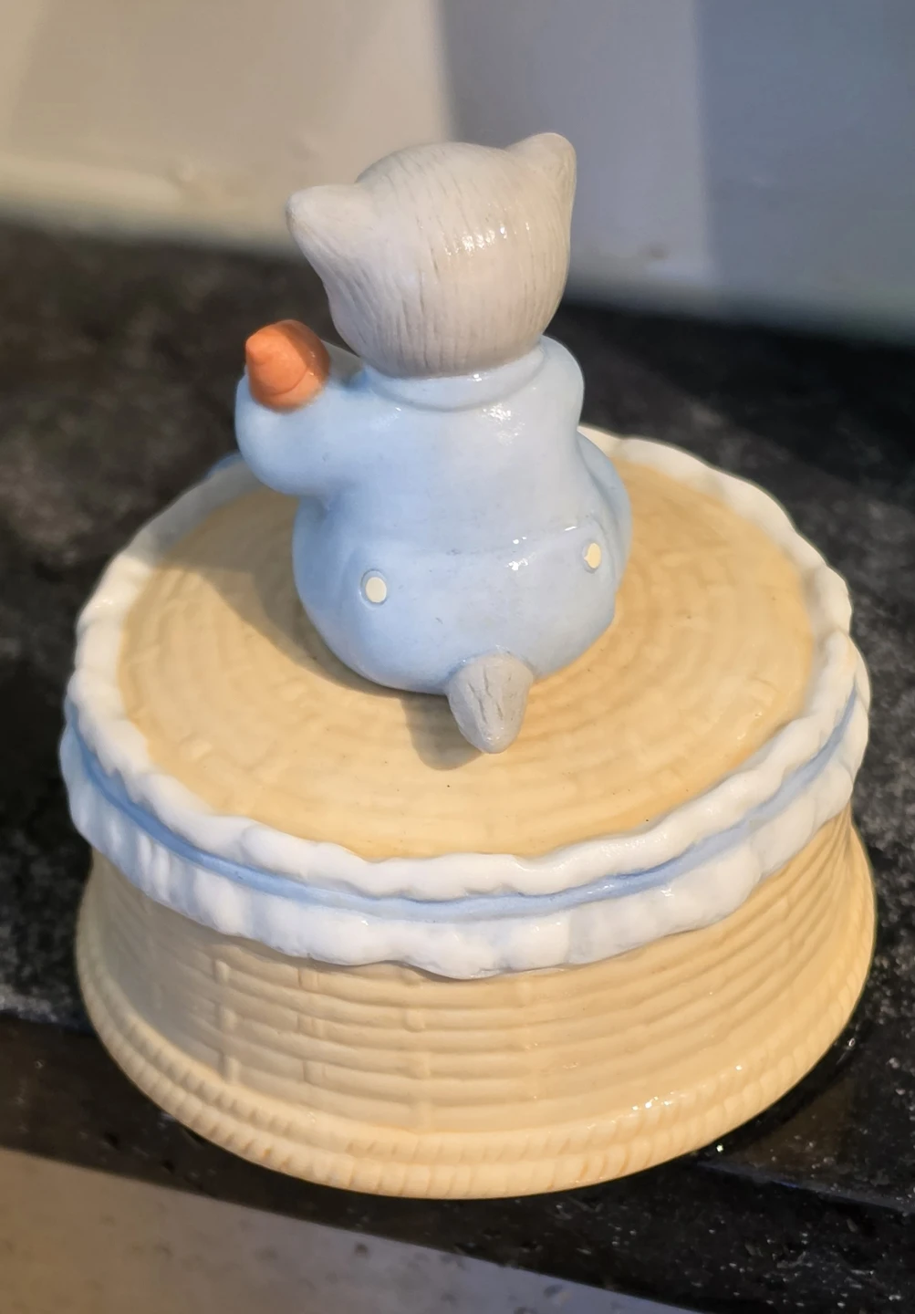 Ceramic Kitten Baby Boy topper - photo 2