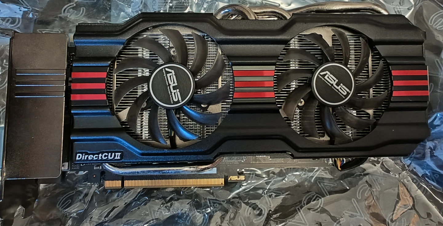 Asus GTX 670 DirectCU II GPU