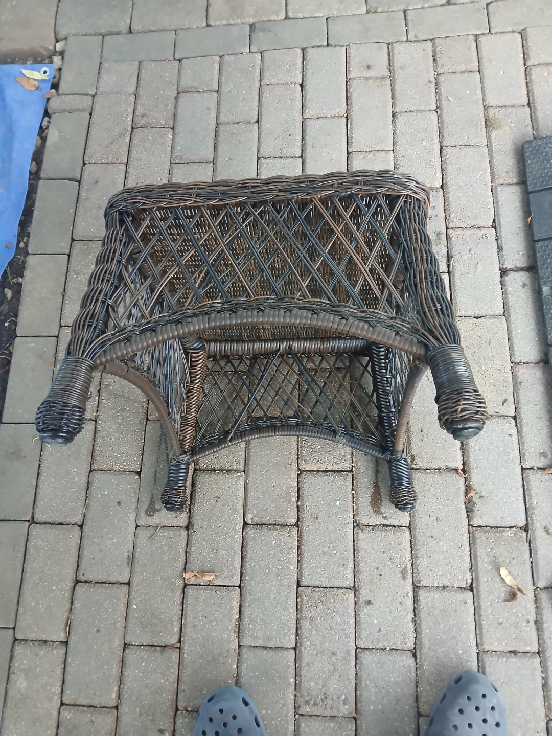Wicker Outdoor Side Table - photo 3