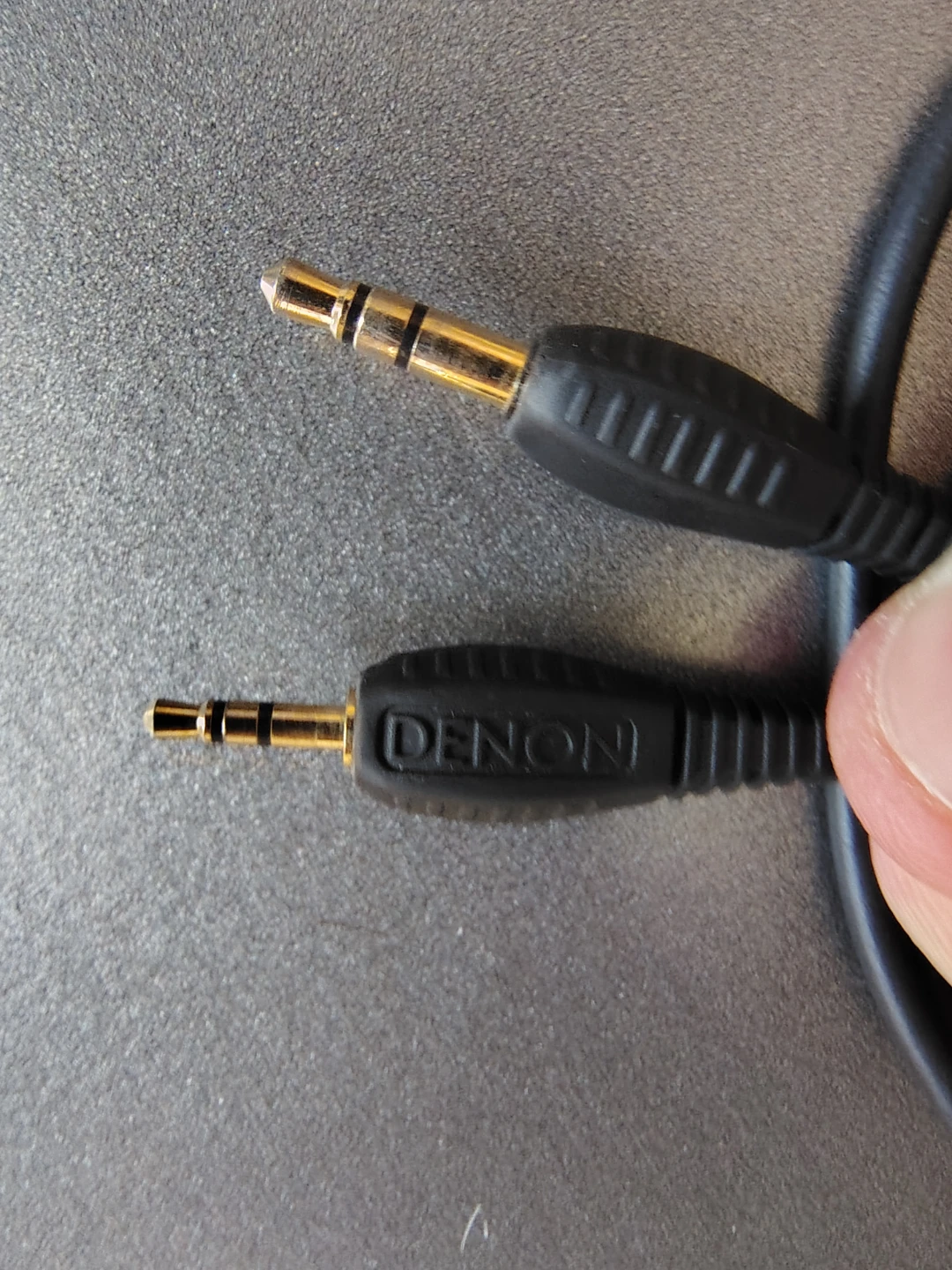 DENON Japan 2.5mm to 3.5mm Headphone Cable (works with Bose QC45 - photo 4