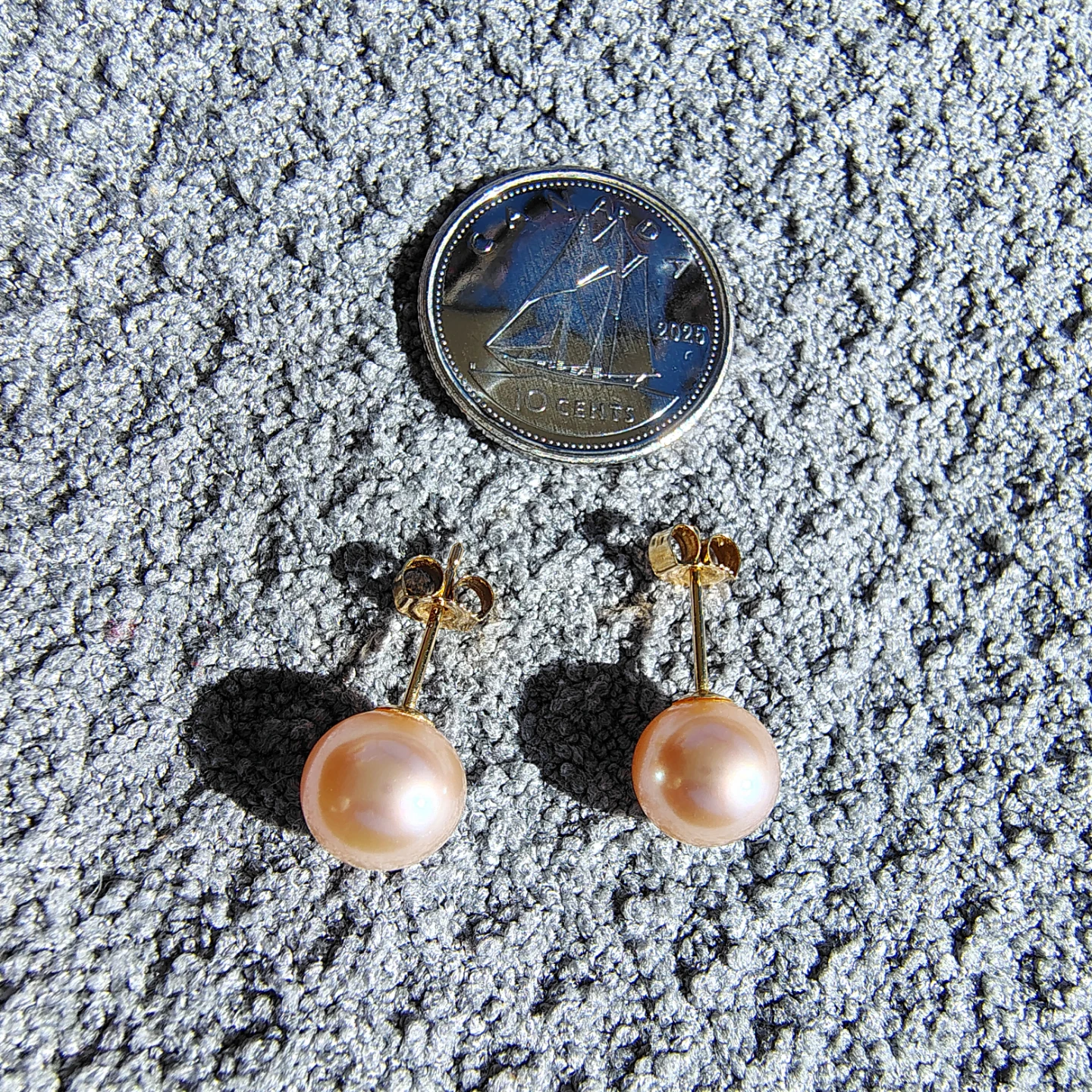 Pink Lavender Pearl 14K Stud Earrings - photo 3