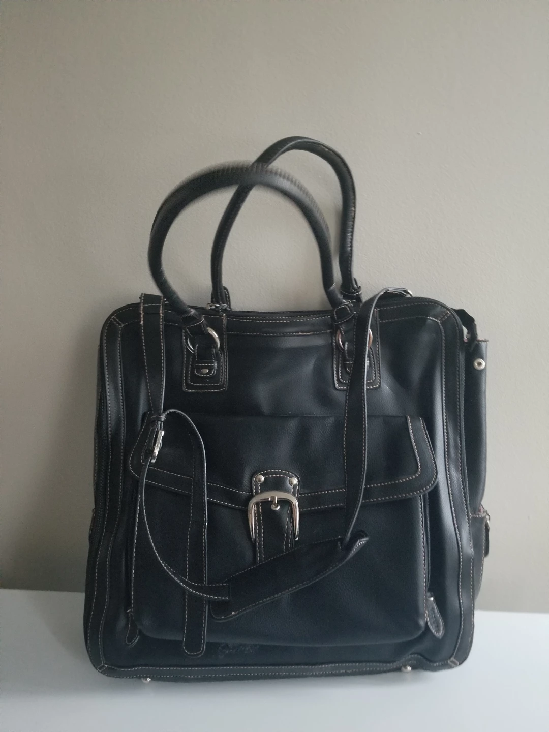 Like-new Amm leather black tote bag