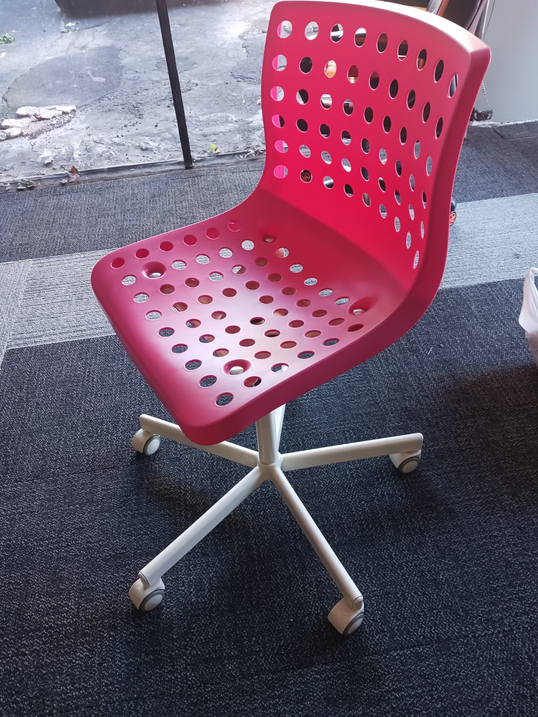 Pink Swivel Office Chair - photo 3
