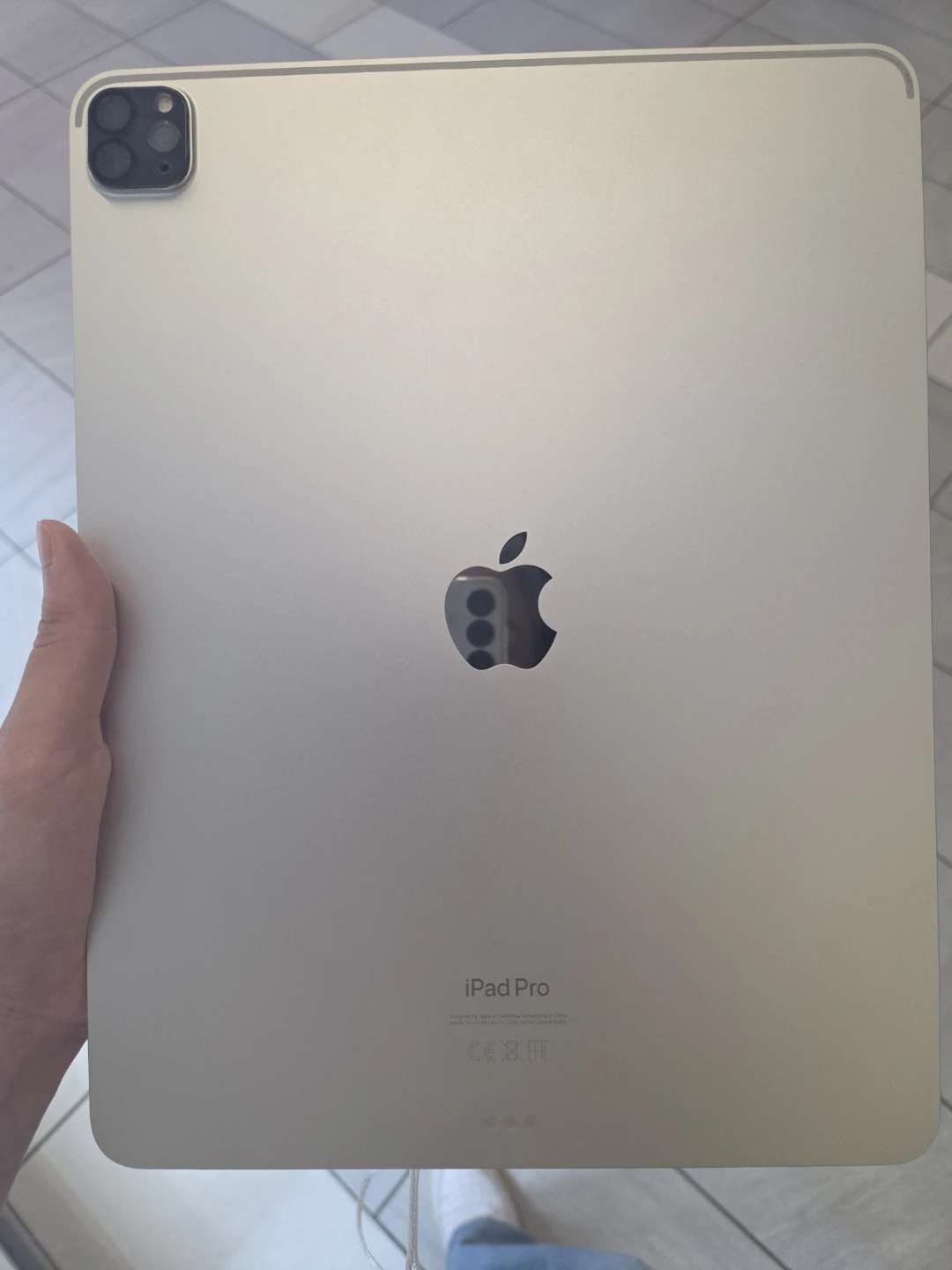 iPad Pro 12.9-inch 6th gen with apple pencil 2 - photo 3