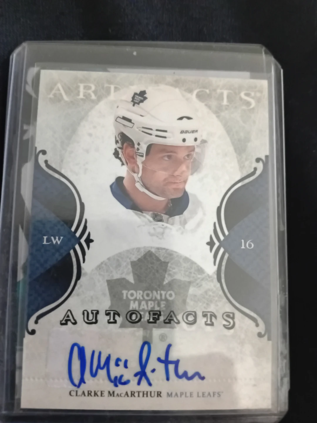 2011-12 Upper Deck Artifacts Clarke MacArthur AutoFacts