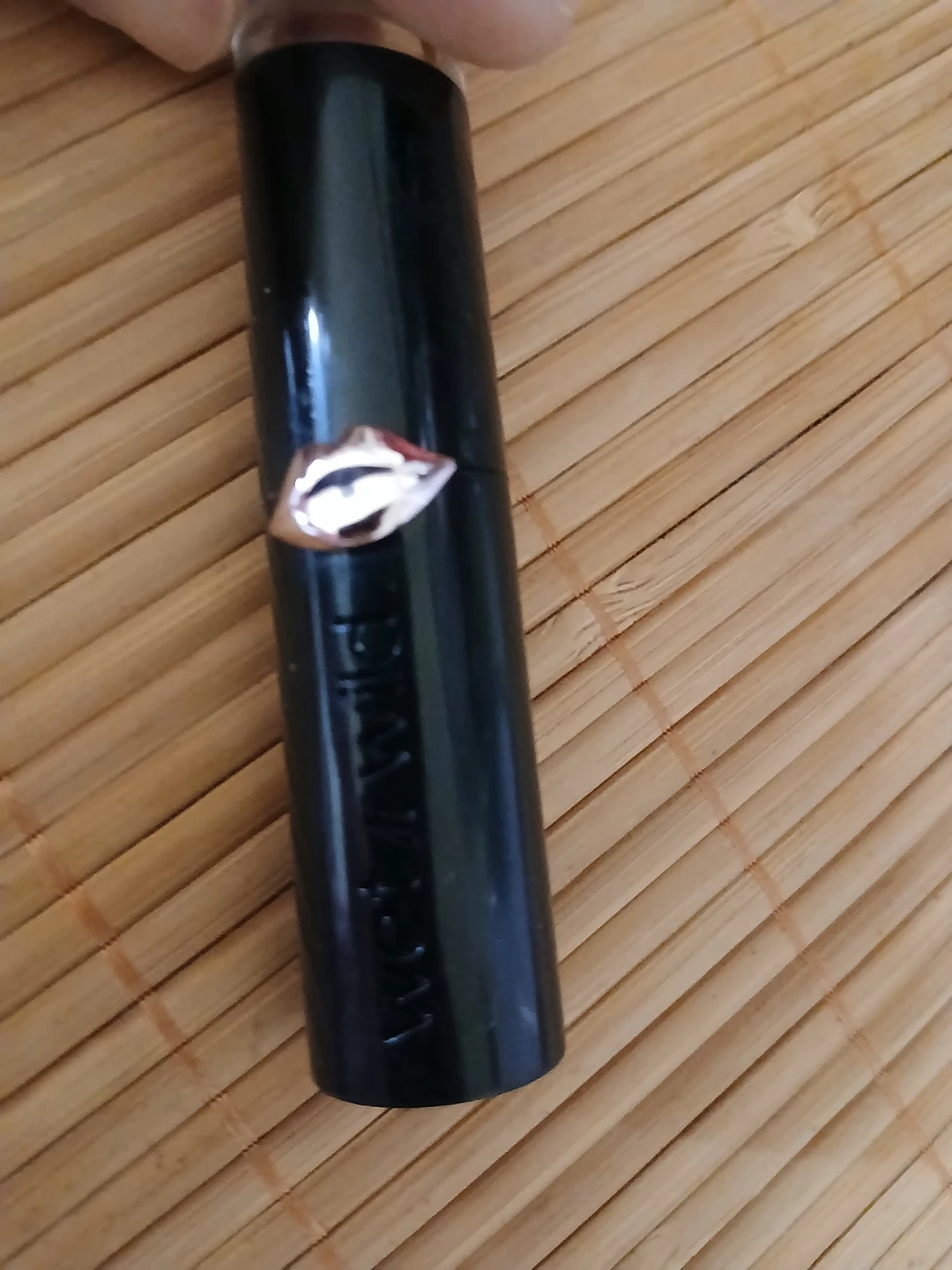 Wet n Wild Lipstick🏈