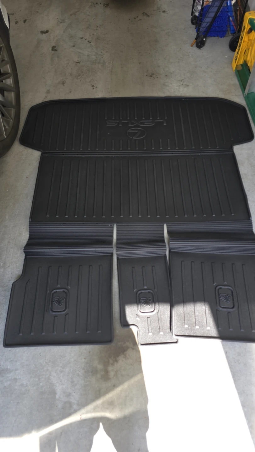Lexus  Rx350 OEM All-Weather Cargo Liner