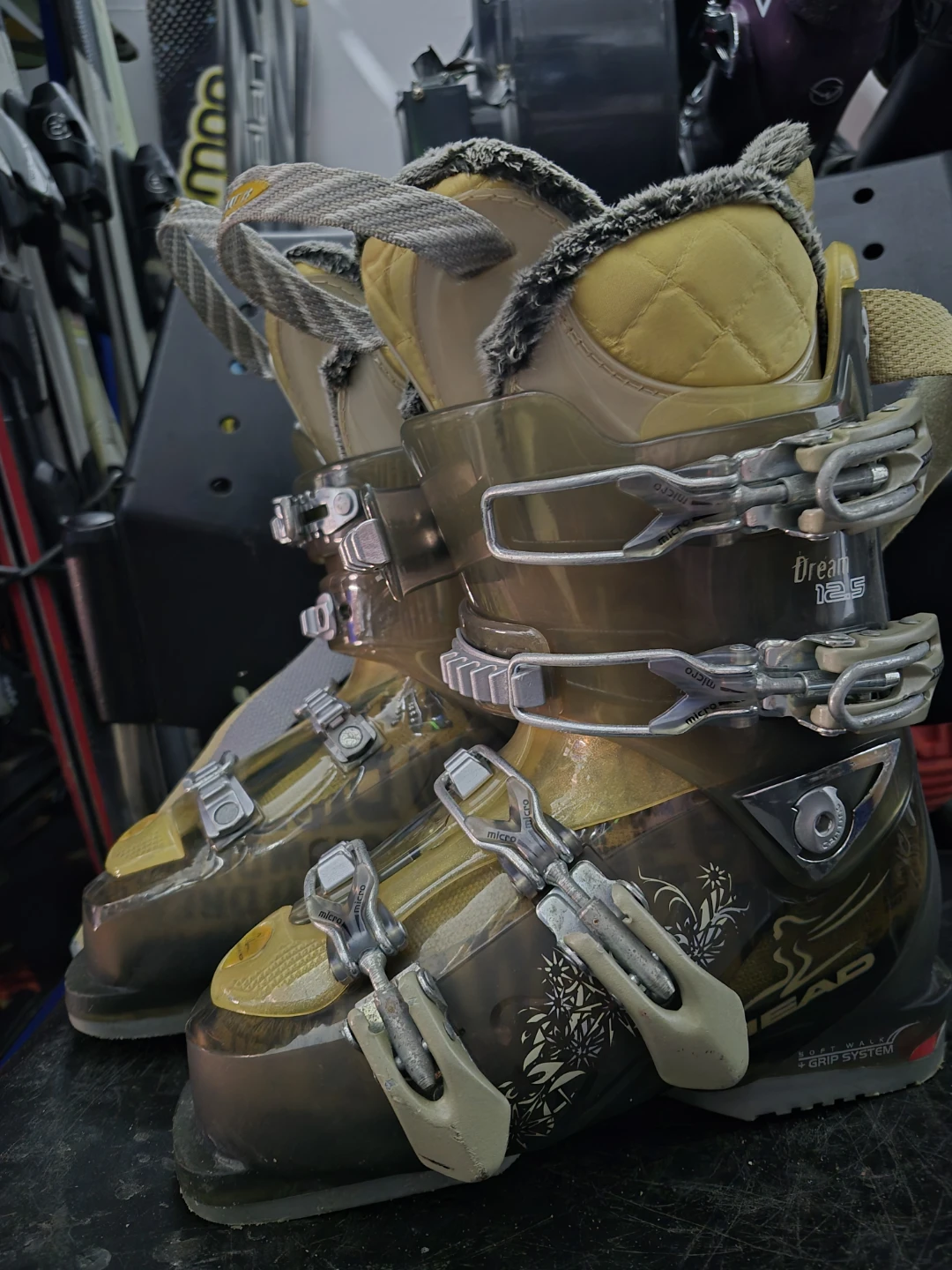 Head Dream 12.5 Ski Boots. woman 235mm