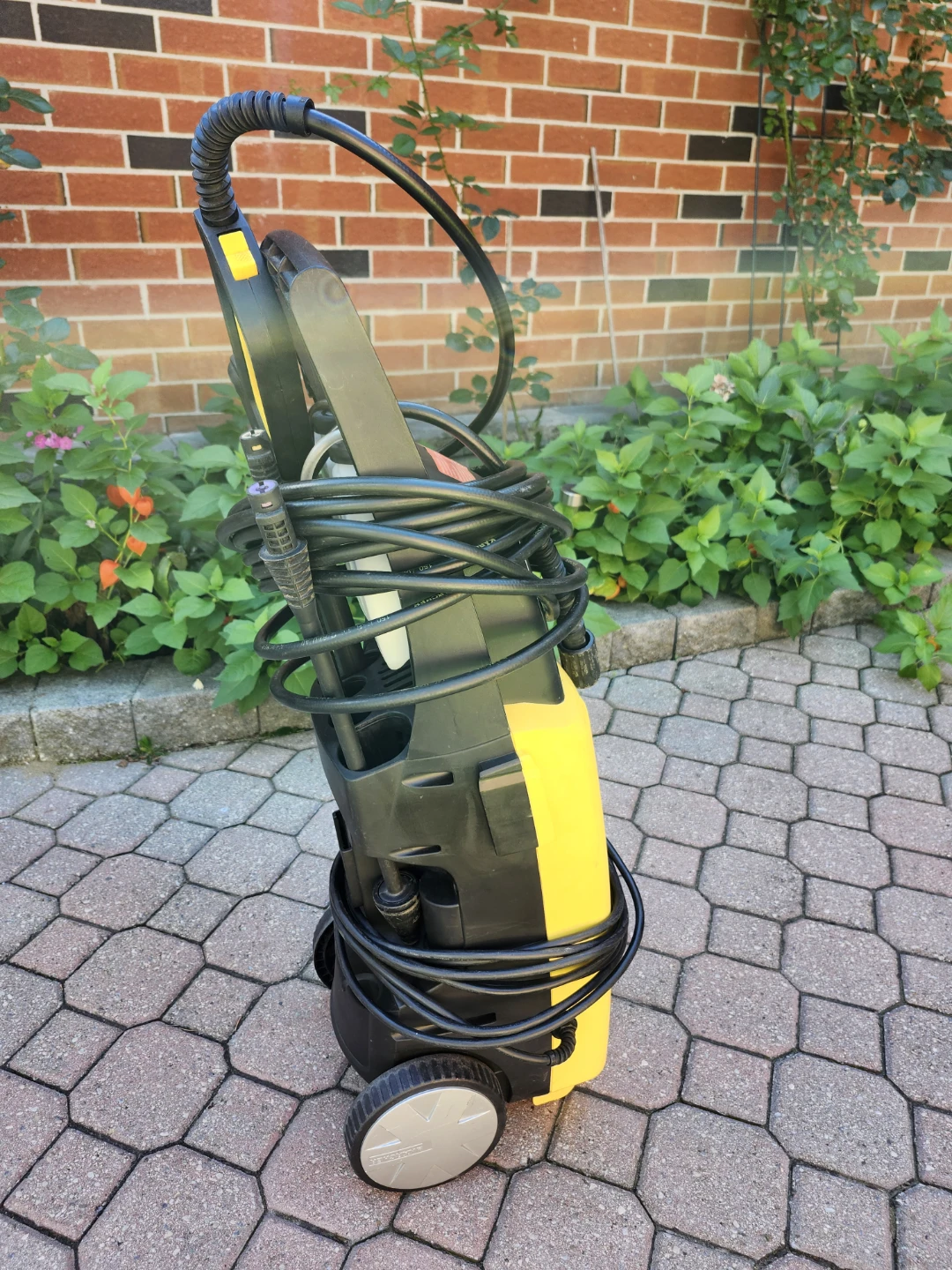 Kärcher Binford 1650 Pressure Washer - photo 3