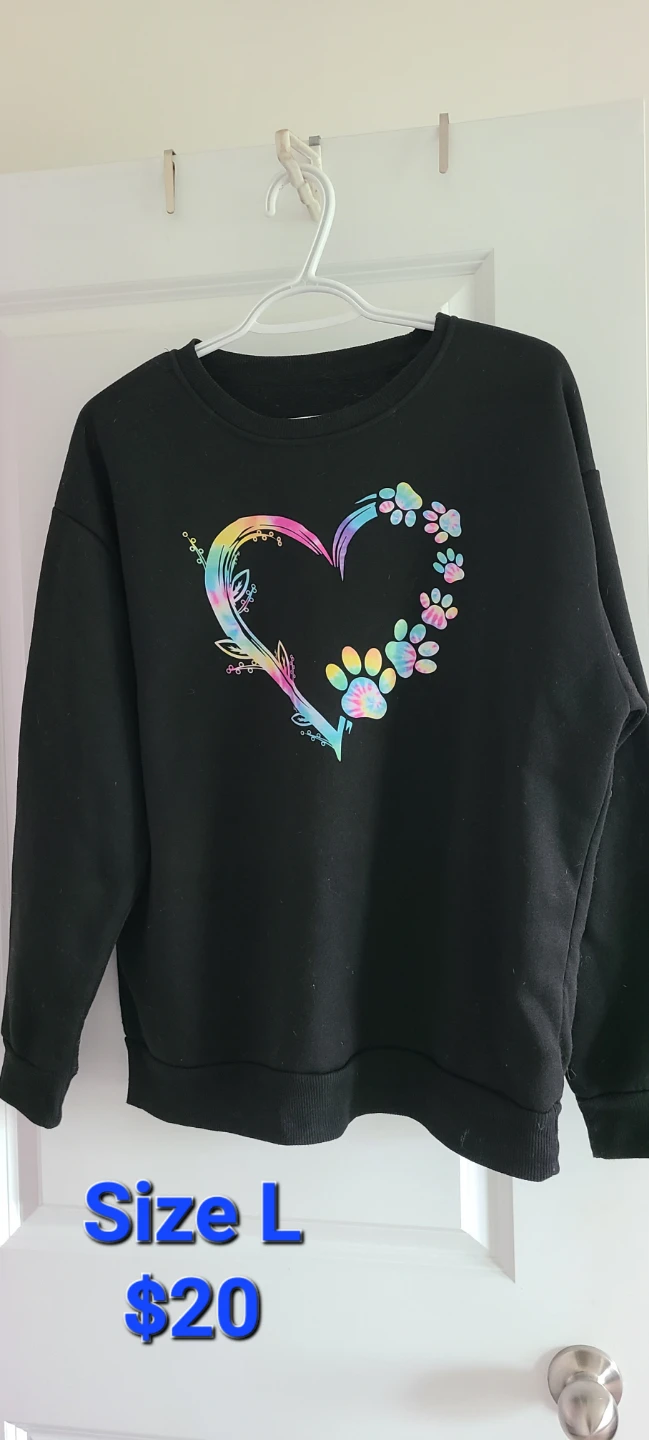 Black Long-Sleeve Sweatshirt with Heart Paw Design