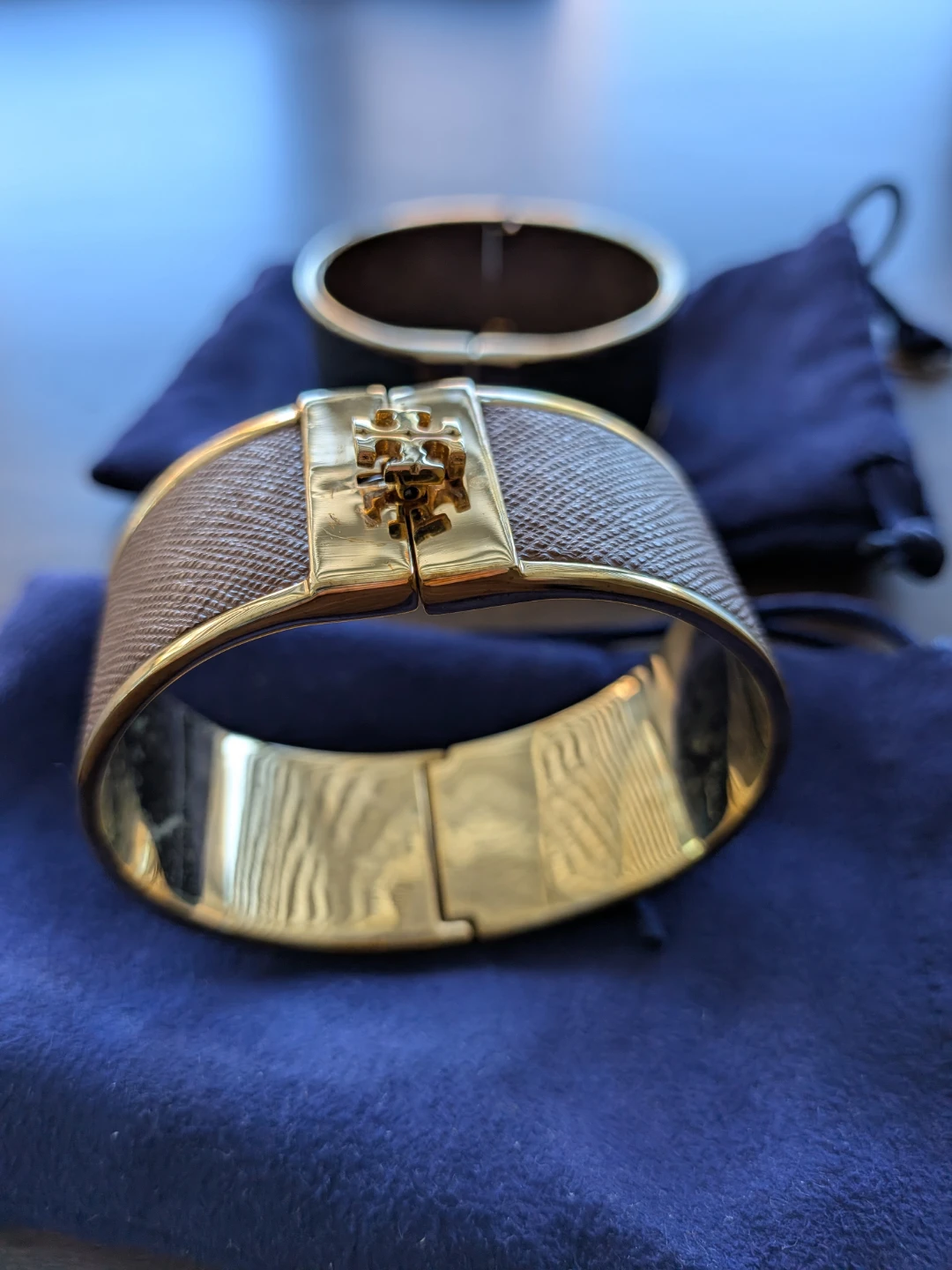 Two Tory Burch hinged cuff bracelets - photo 3