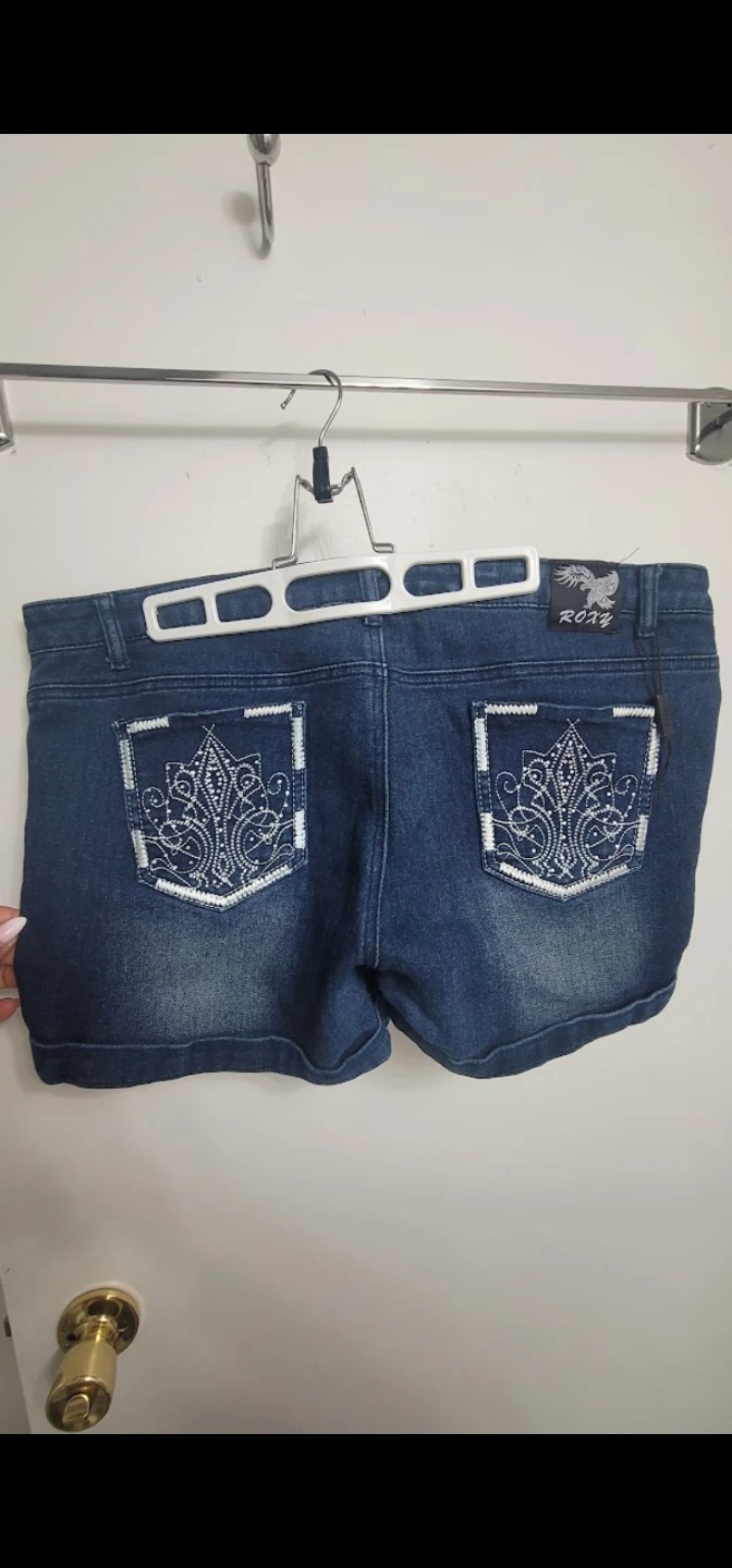 ROXY JEANS Women's Denim Shorts Size 40 - photo 2