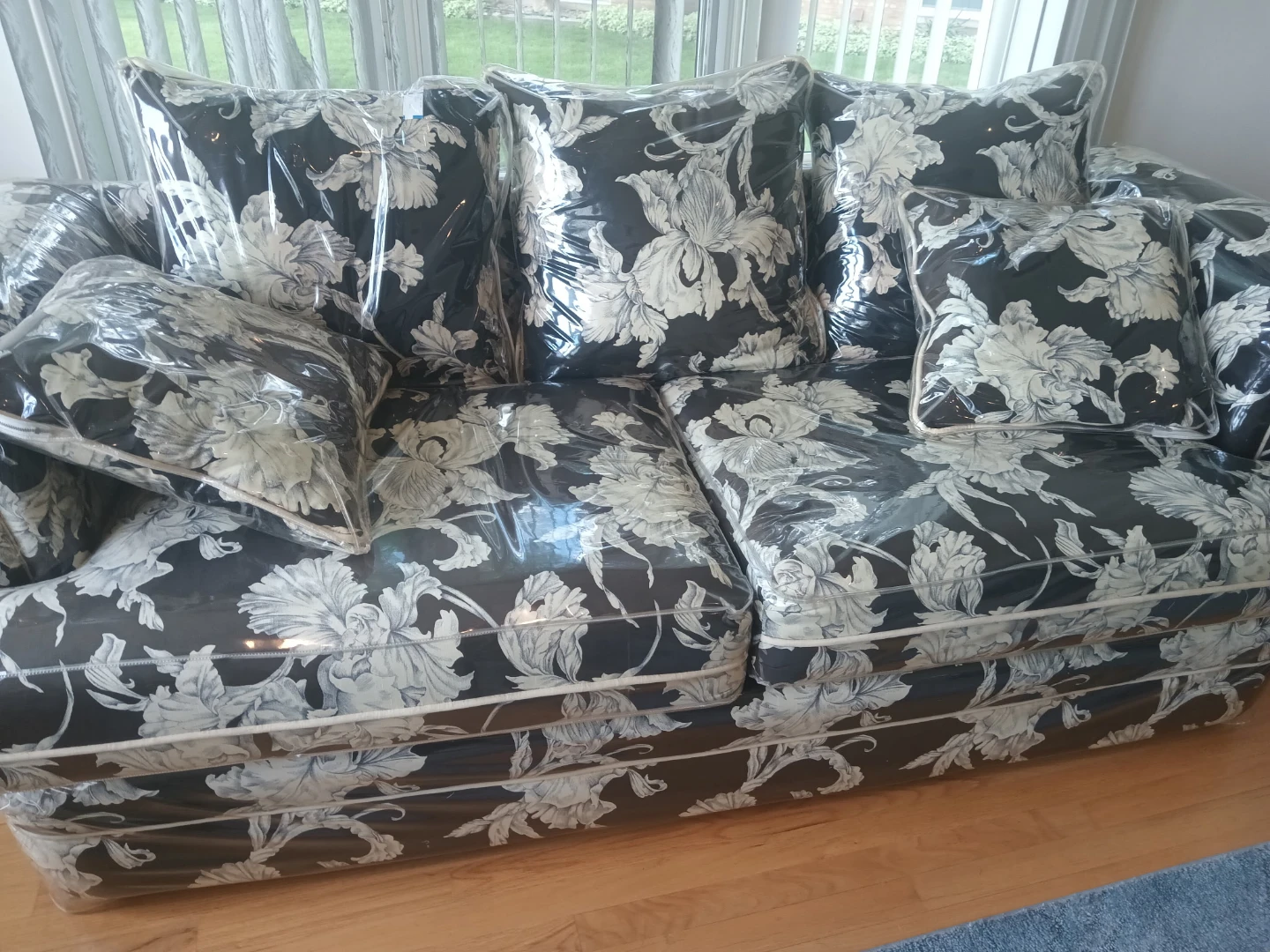 Floral Pattern Sofa with Pillows - photo 2