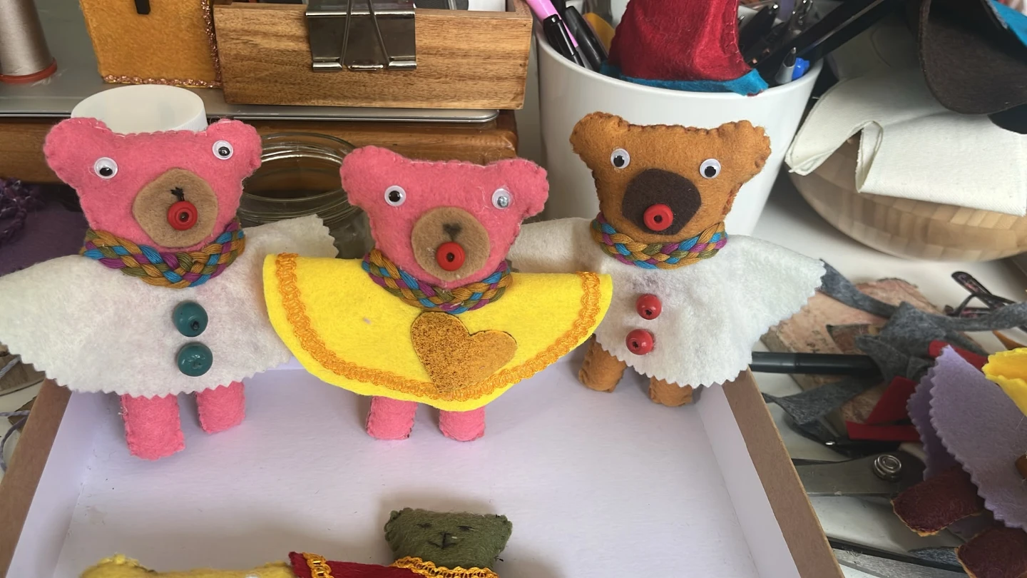 Handmade Felt Bears and Birds - photo 4