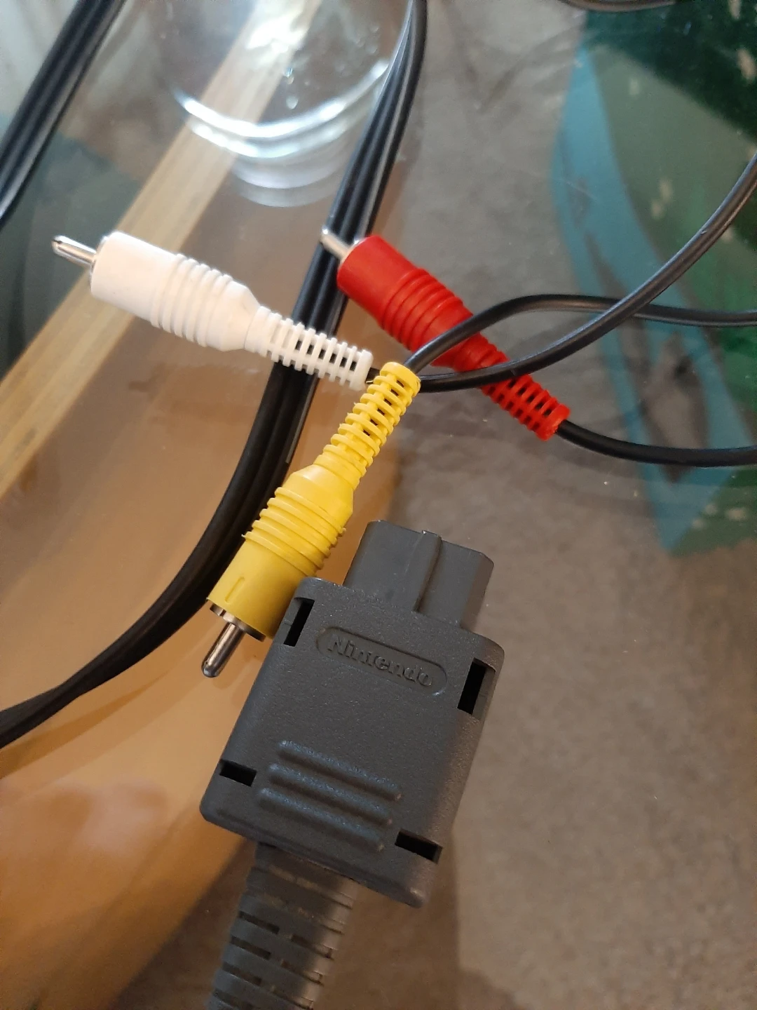 Vintage Gaming Cables and PC Parts - photo 2