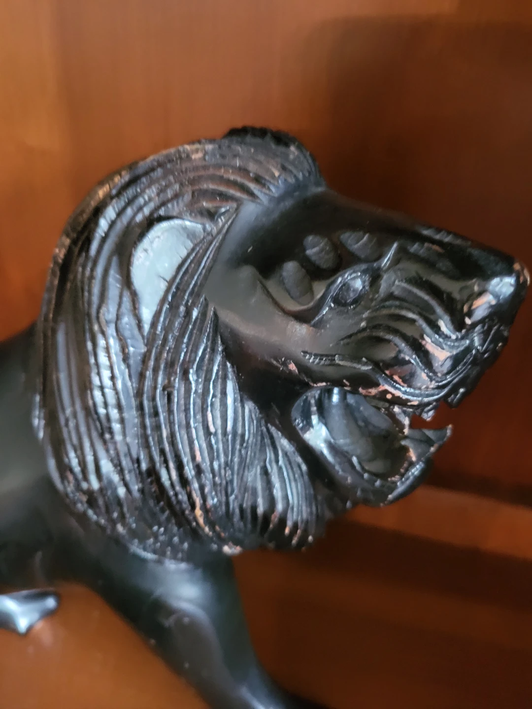 Two Vintage Carved Black Lion Figurines - photo 2