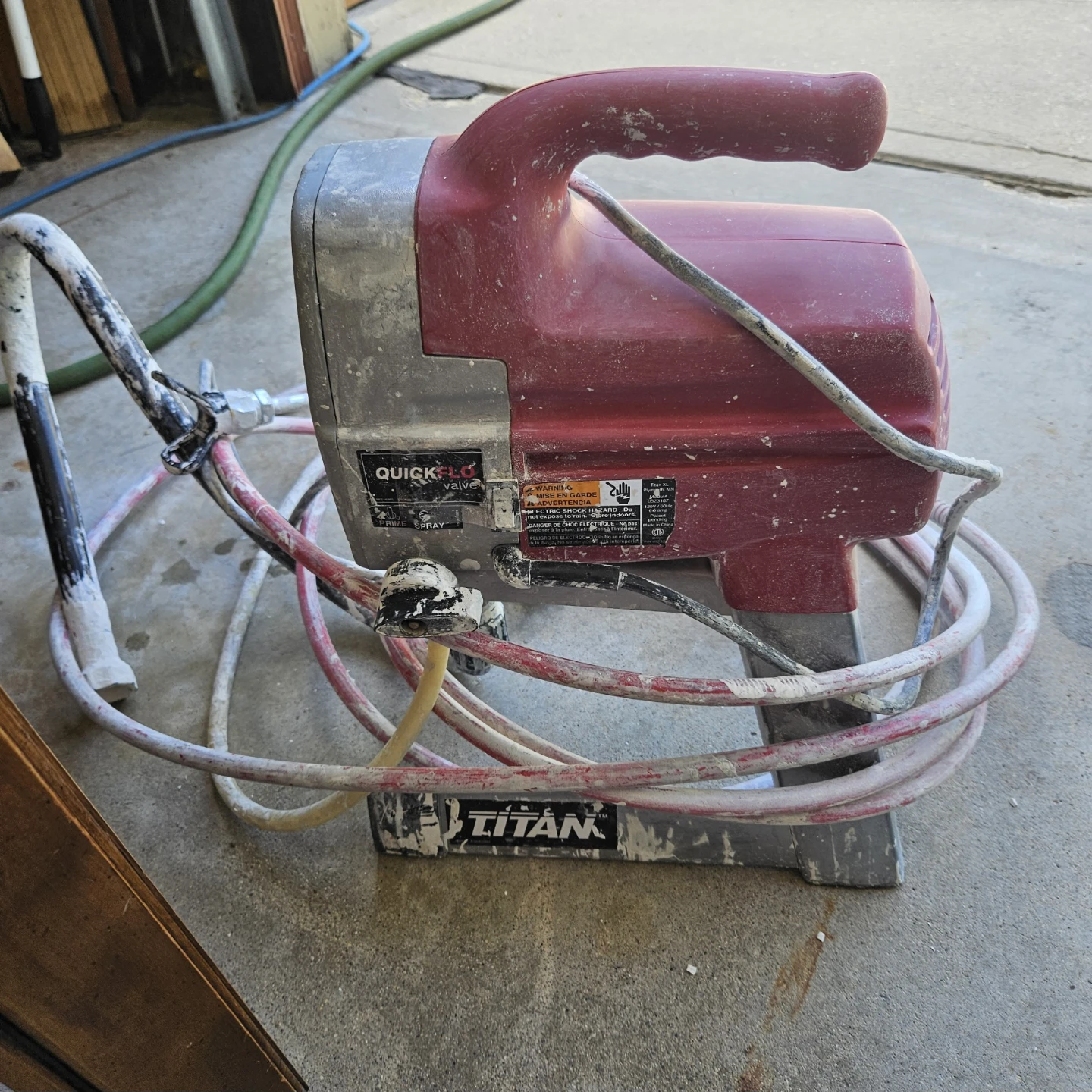 Titan Airless Paint Sprayer - photo 2