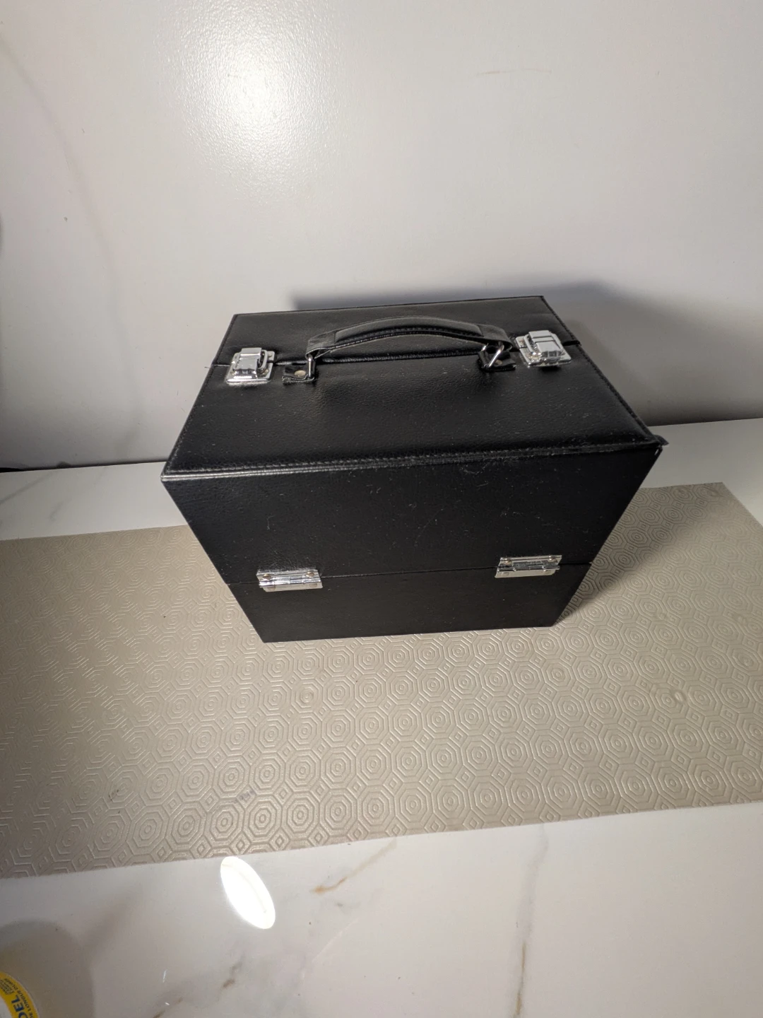 Black Makeup Train Case - photo 2
