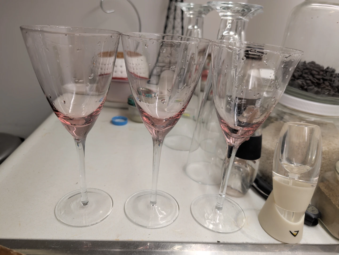 Set of 3 Pink Tinted Wine Glasses - photo 4