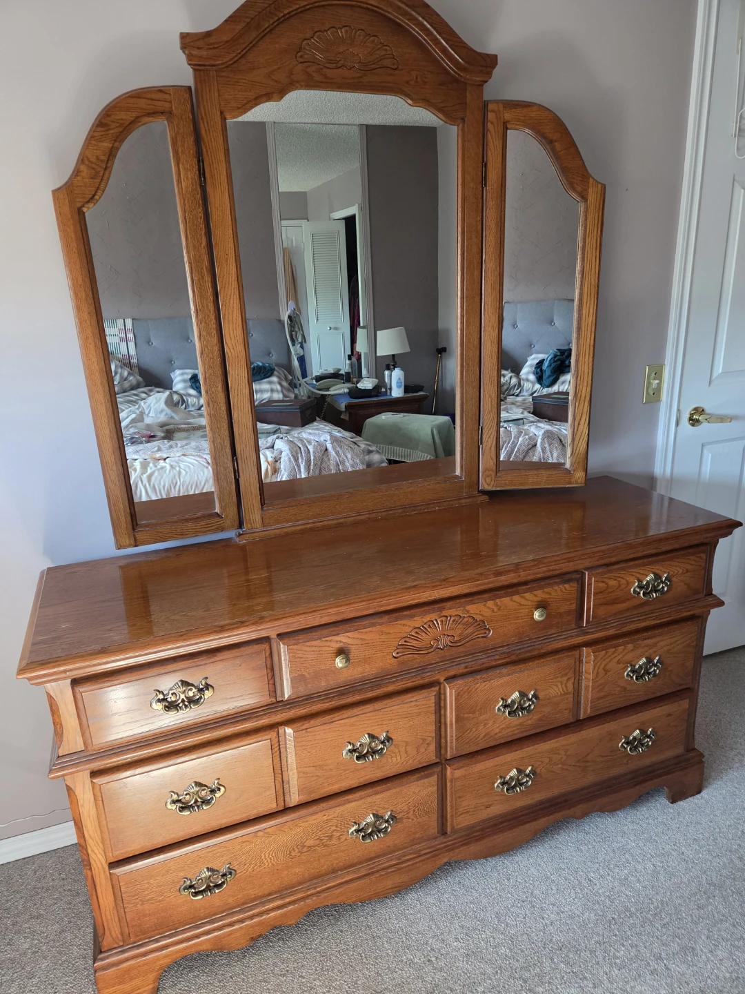 Chest of drawers